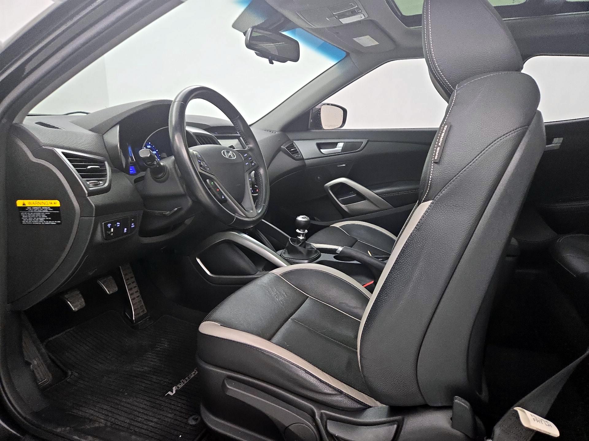 Thumbnail: 2014 Hyundai Veloster - 11