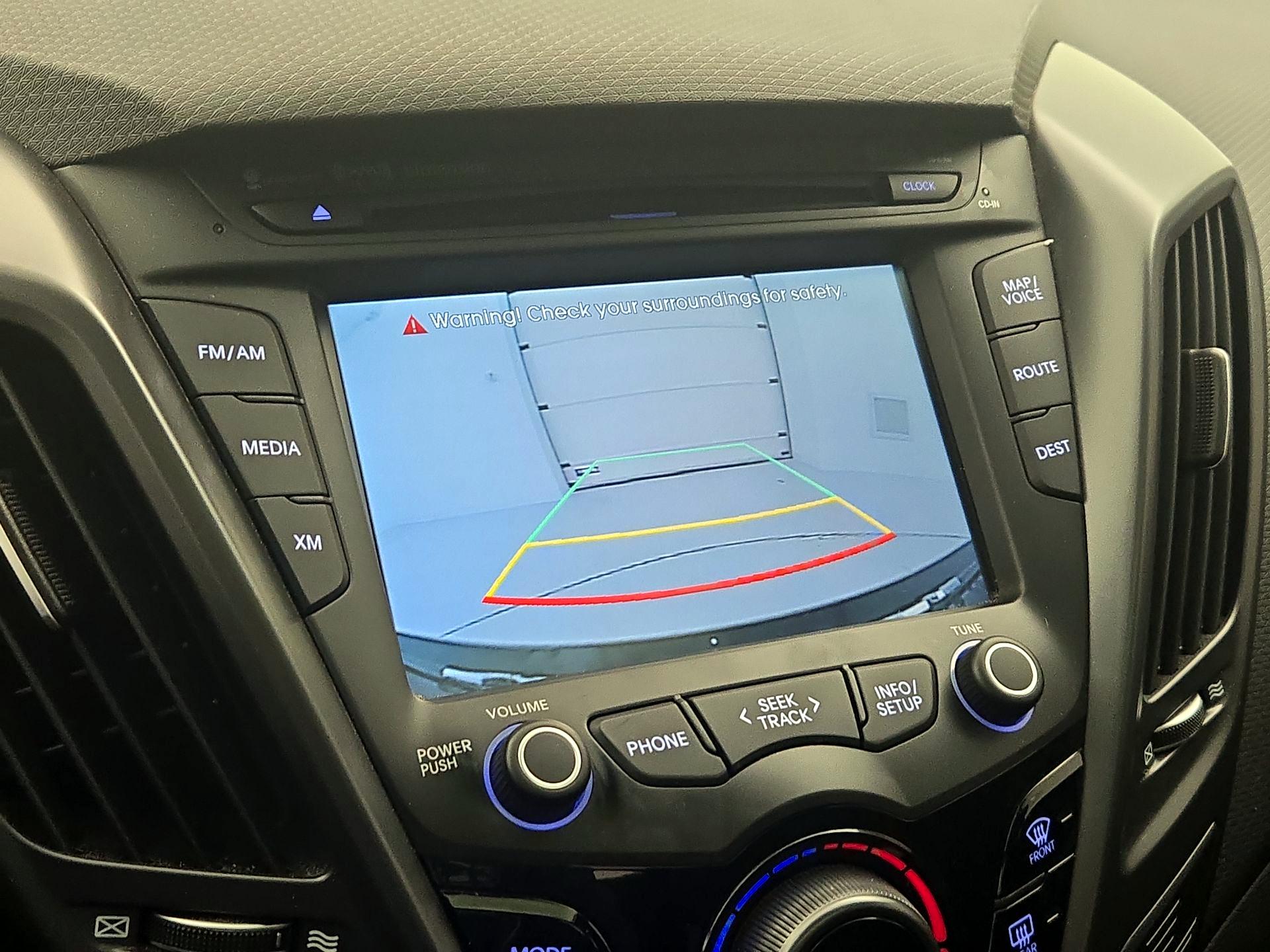 Thumbnail: 2014 Hyundai Veloster - 15