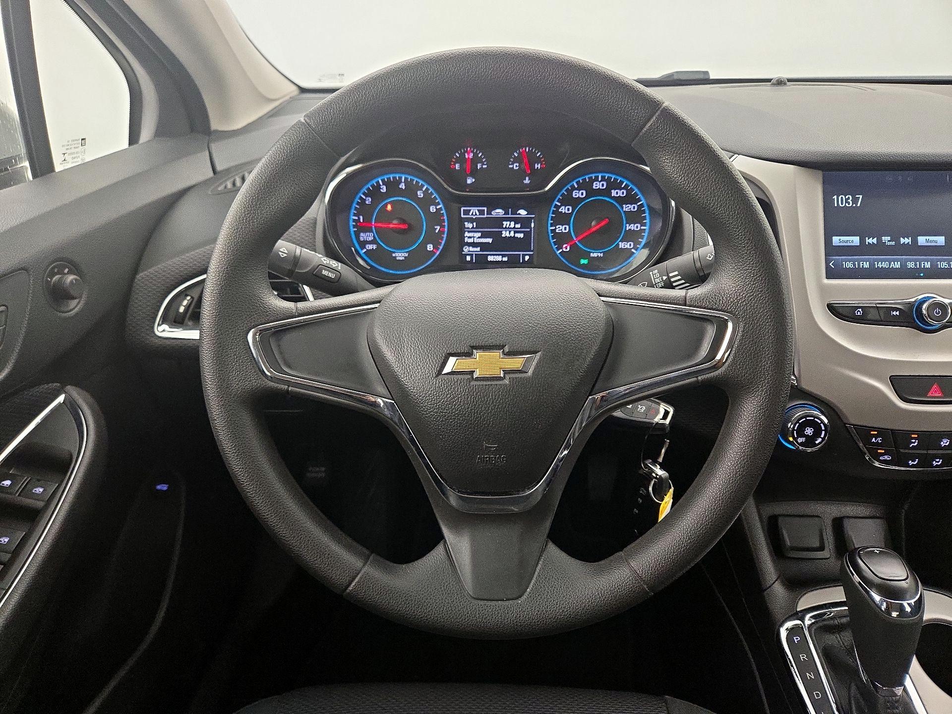 Thumbnail: 2016 Chevrolet Cruze - 10