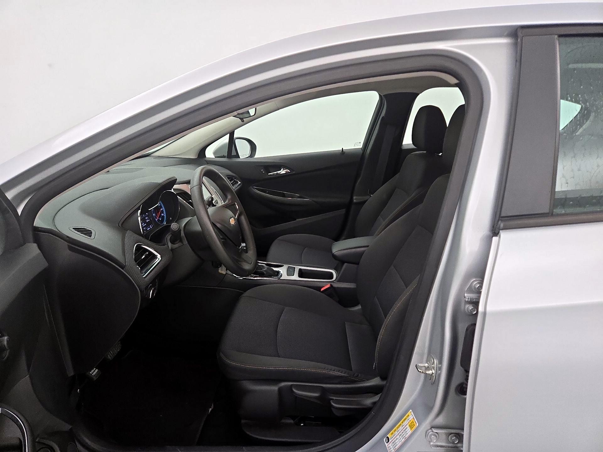 Thumbnail: 2016 Chevrolet Cruze - 11