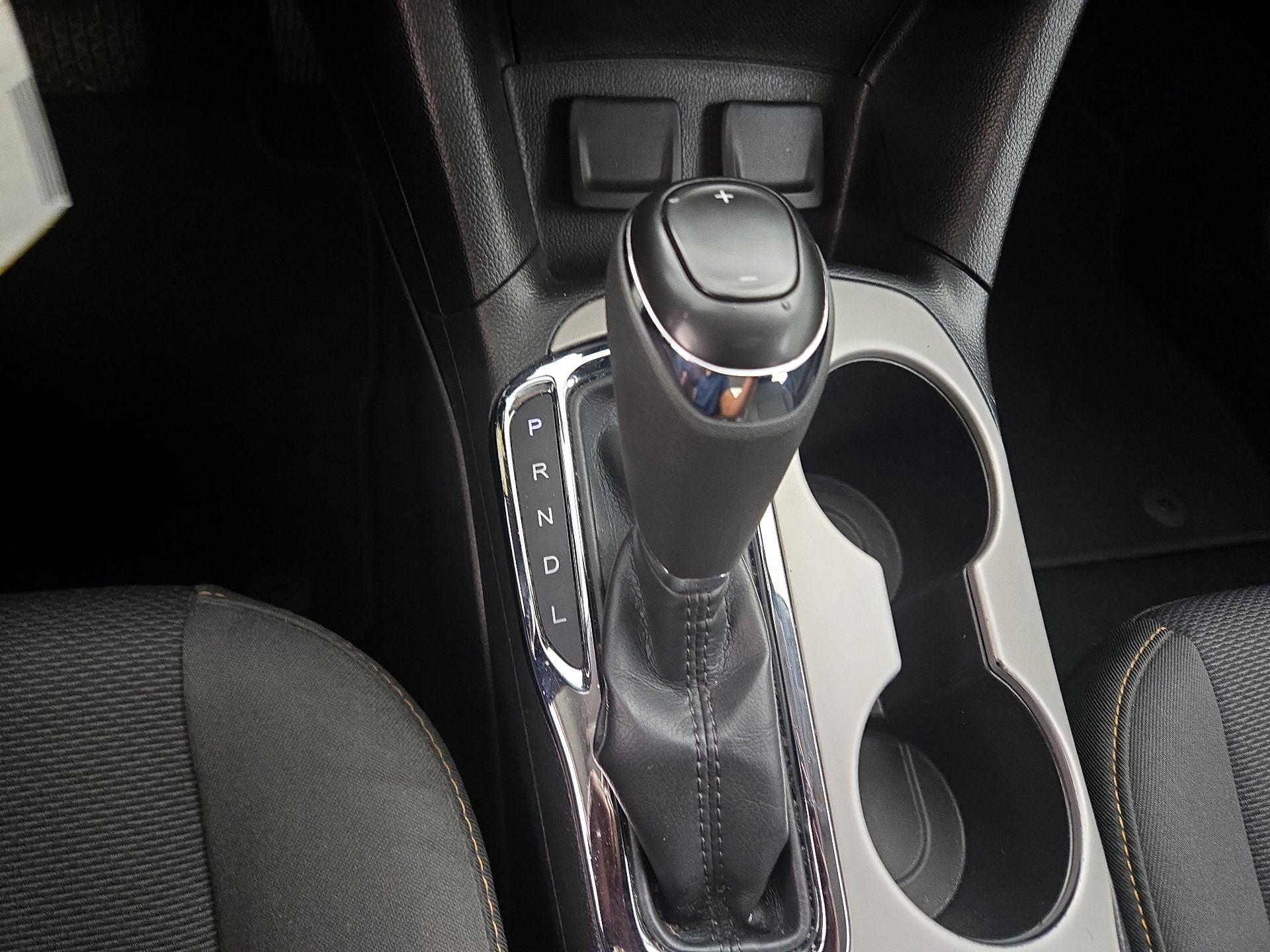 Thumbnail: 2016 Chevrolet Cruze - 17