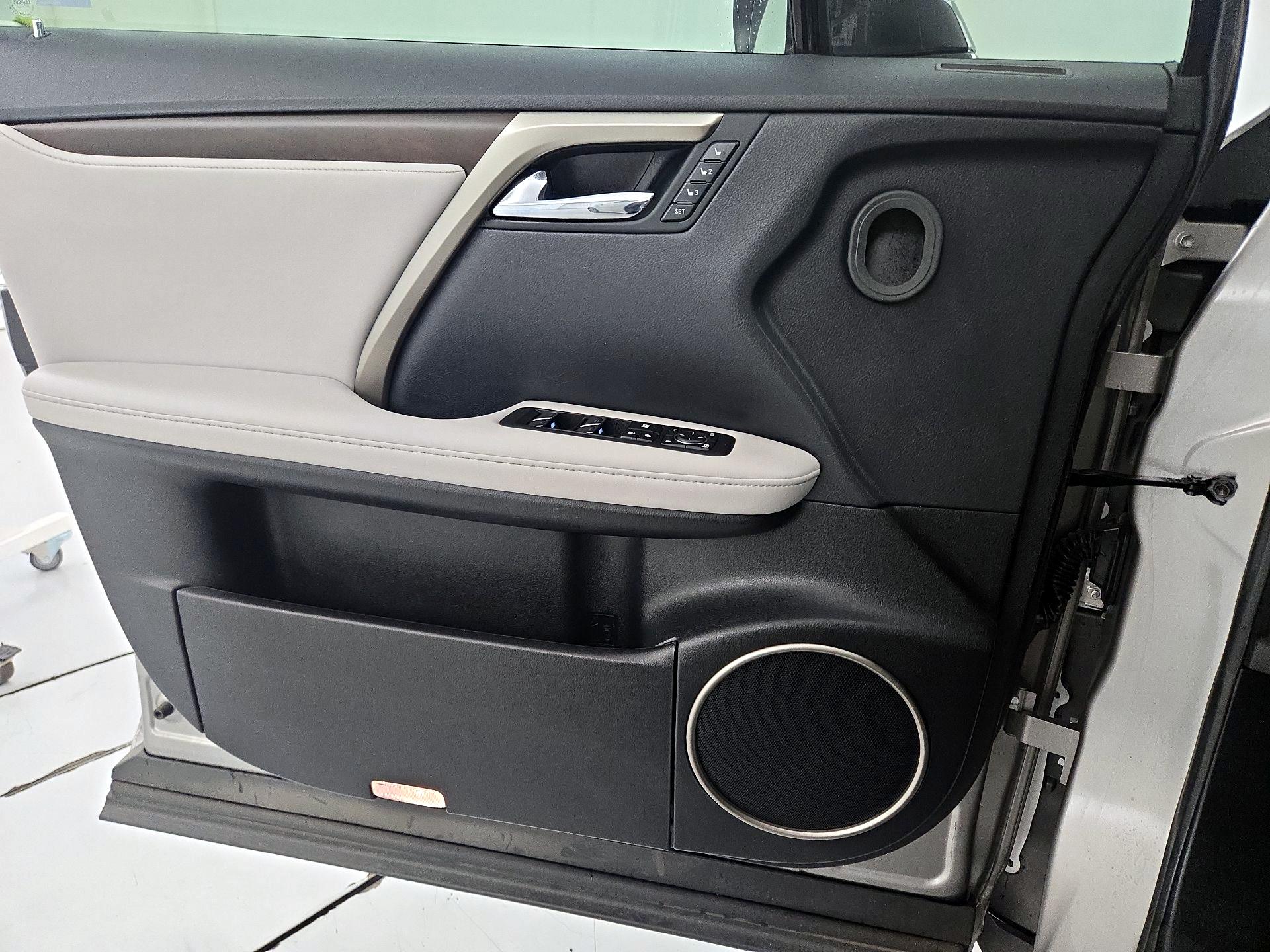 Thumbnail: 2021 Lexus RX - 12