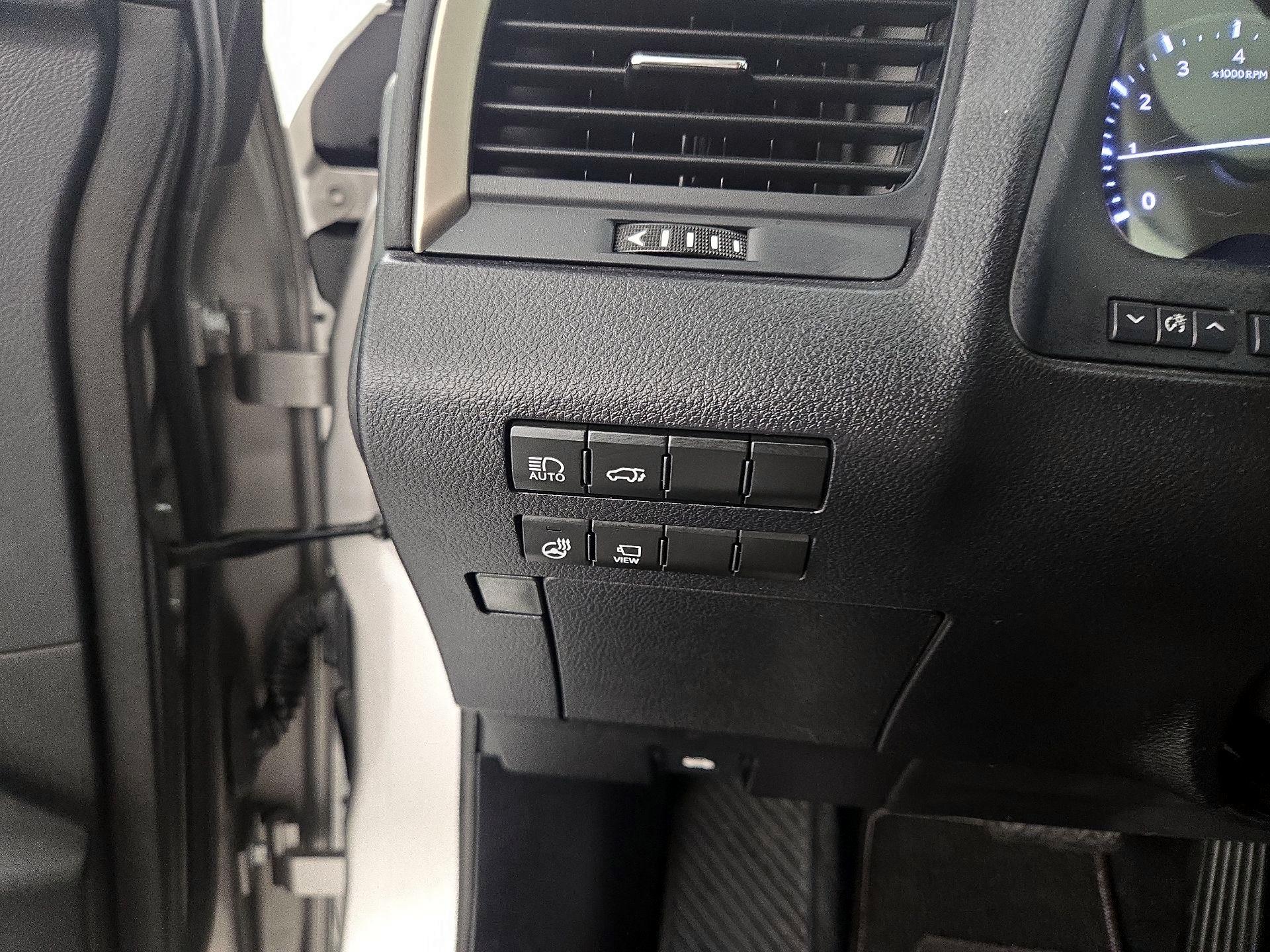 Thumbnail: 2021 Lexus RX - 13