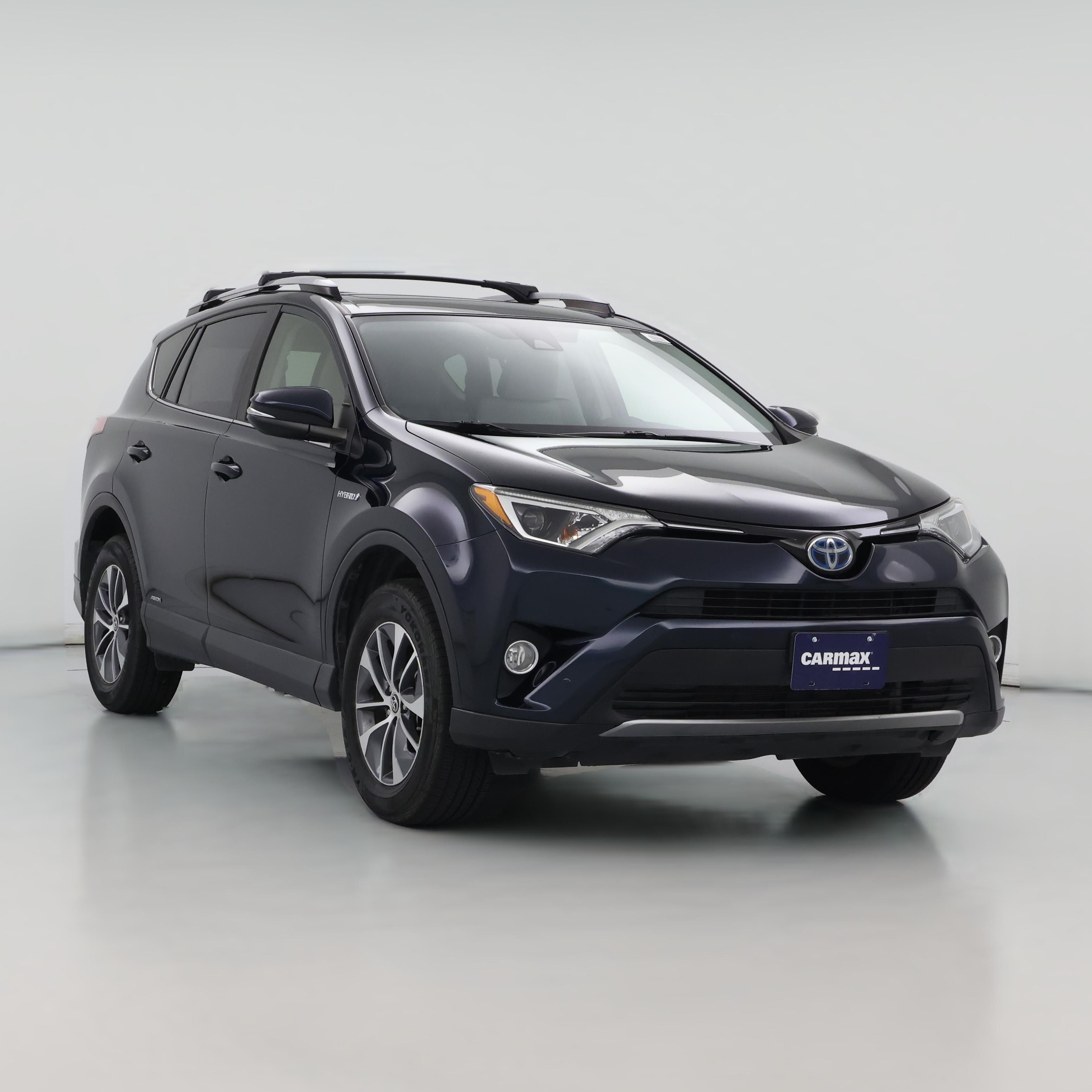Thumbnail: 2017 Toyota RAV4 - 1
