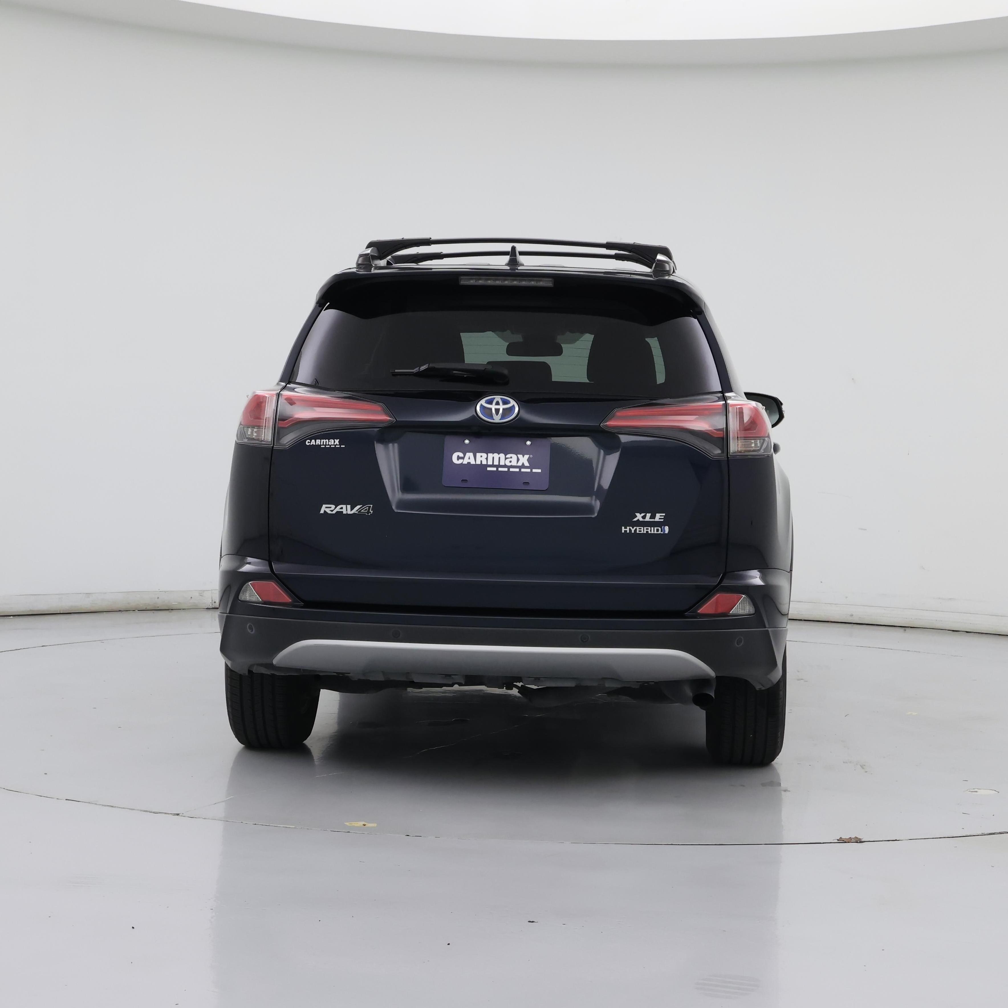 Thumbnail: 2017 Toyota RAV4 - 6