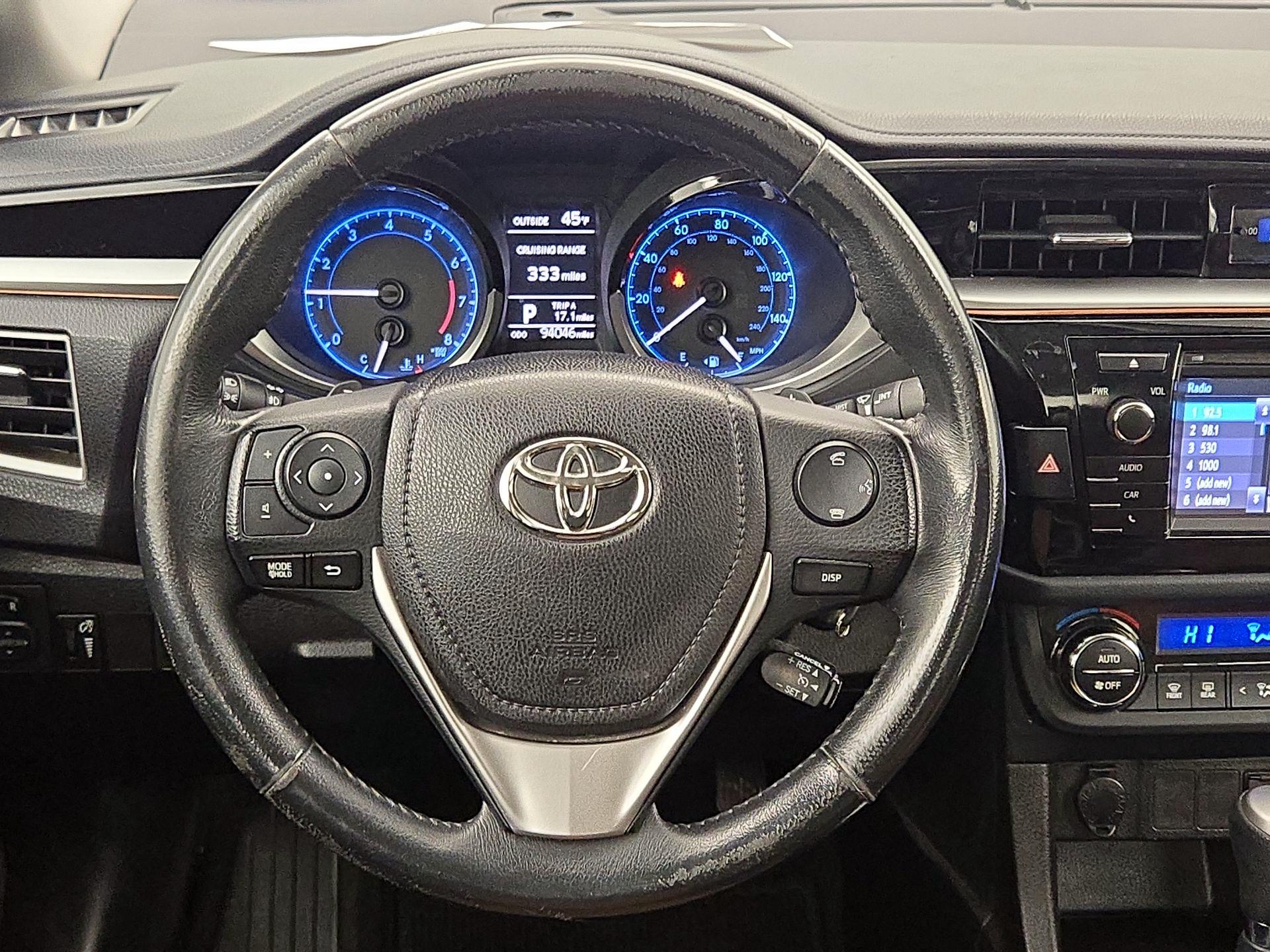 Thumbnail: 2015 Toyota Corolla - 10