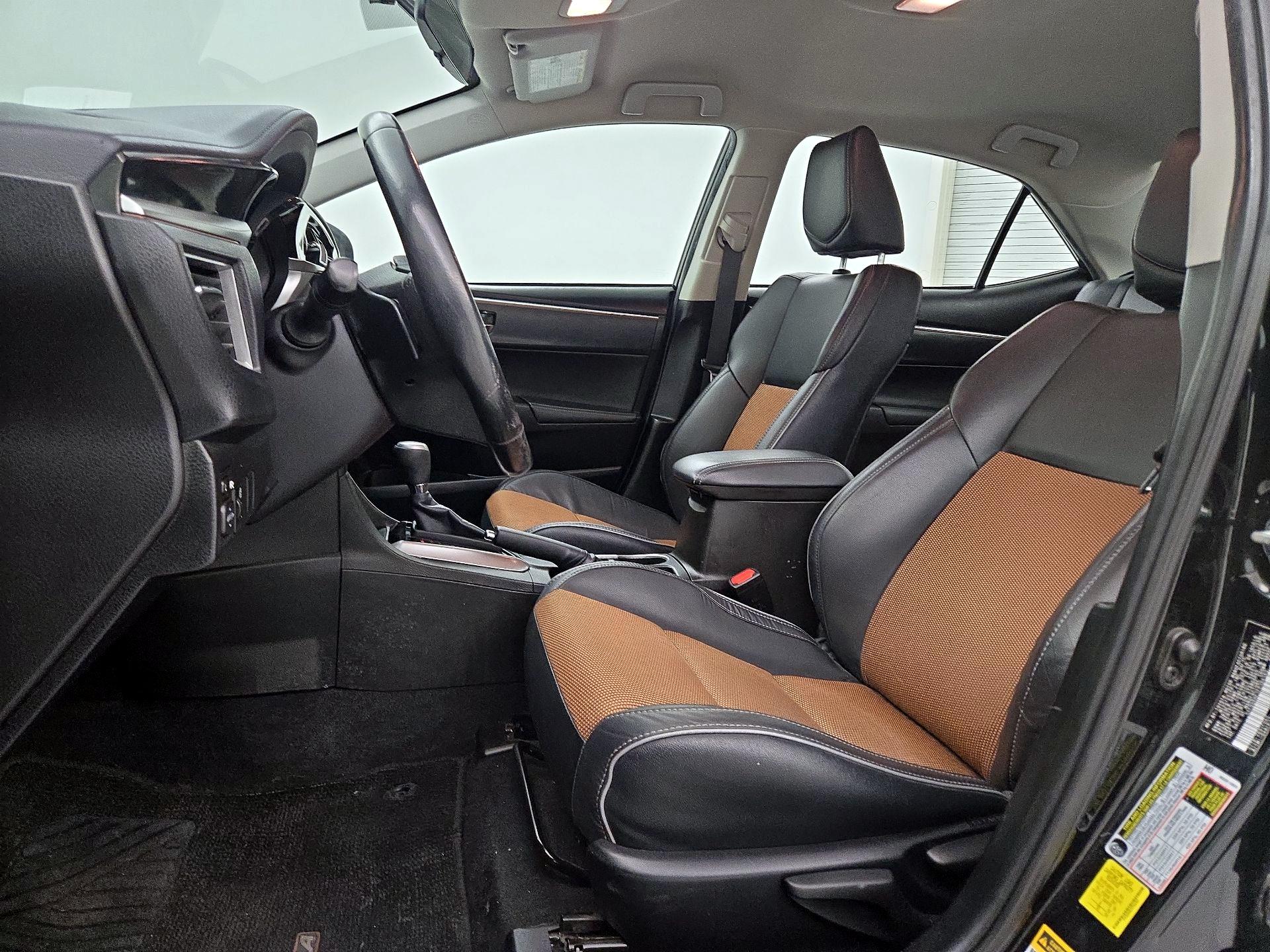 Thumbnail: 2015 Toyota Corolla - 11