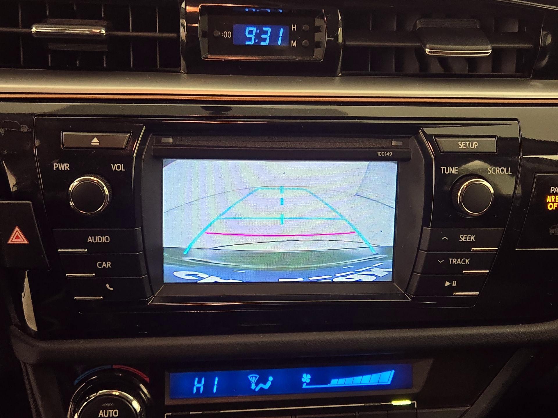 Thumbnail: 2015 Toyota Corolla - 14