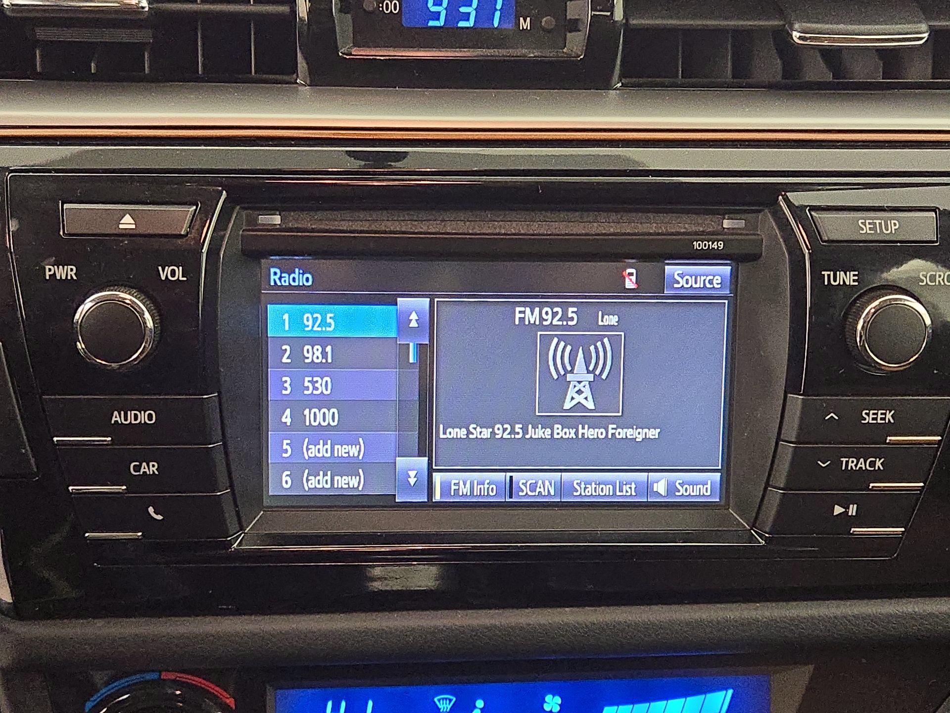 Thumbnail: 2015 Toyota Corolla - 15