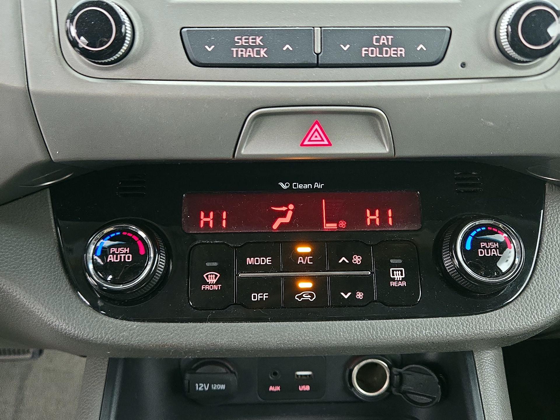 Thumbnail: 2016 Kia Sportage - 16