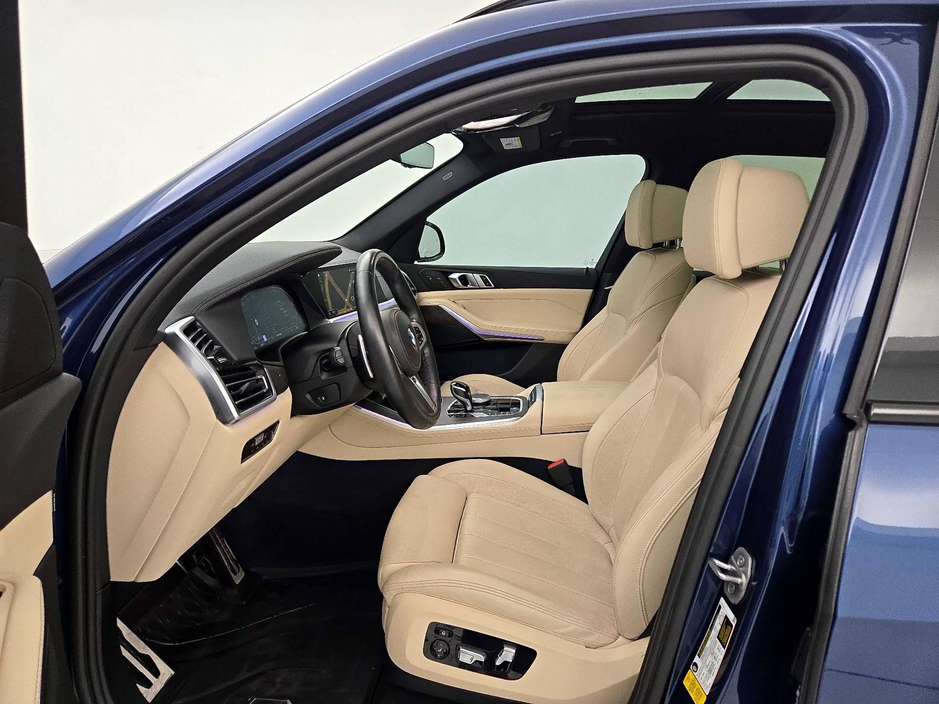 Thumbnail: 2022 BMW X5 - 11