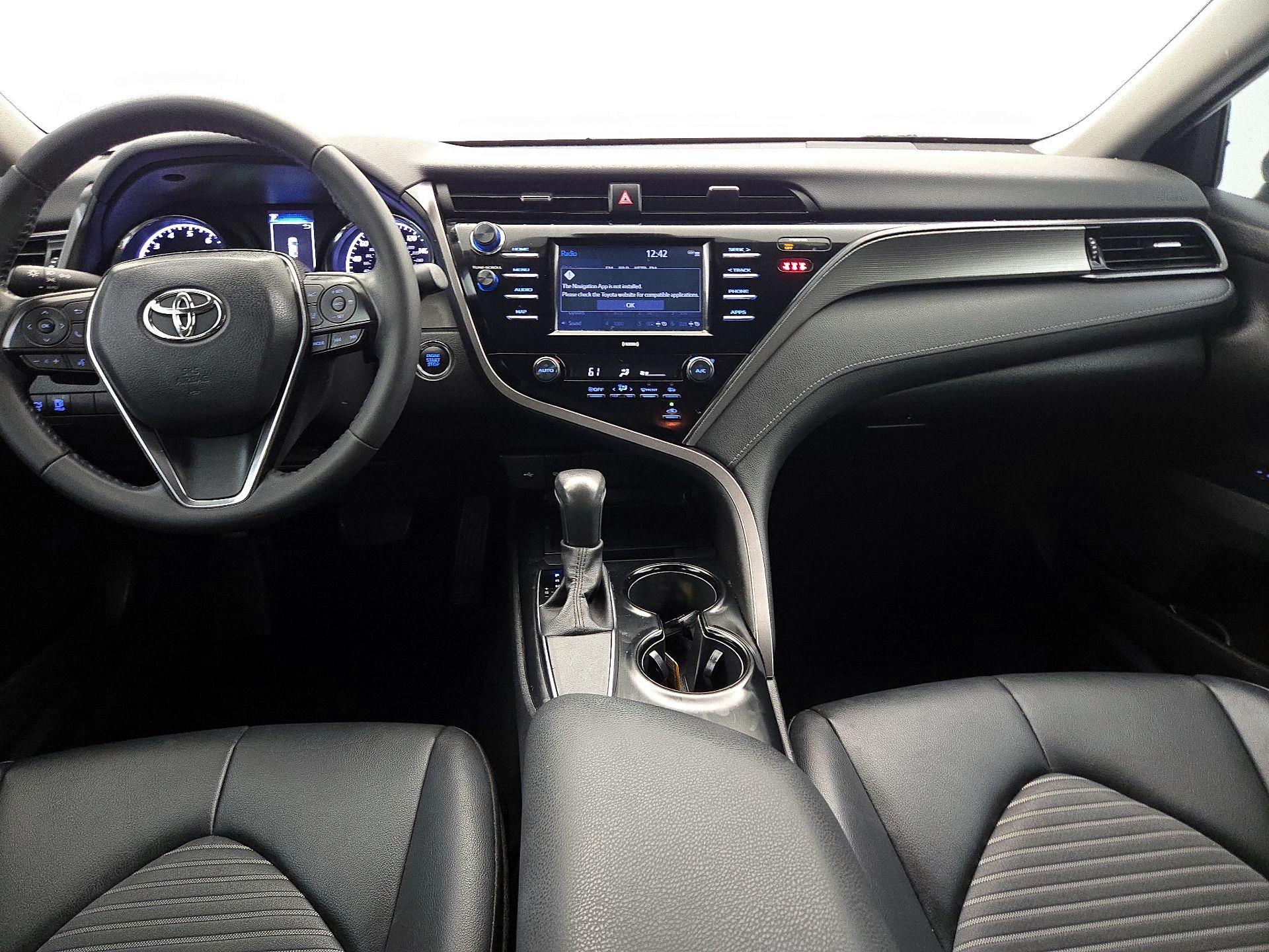 Thumbnail: 2020 Toyota Camry - 9