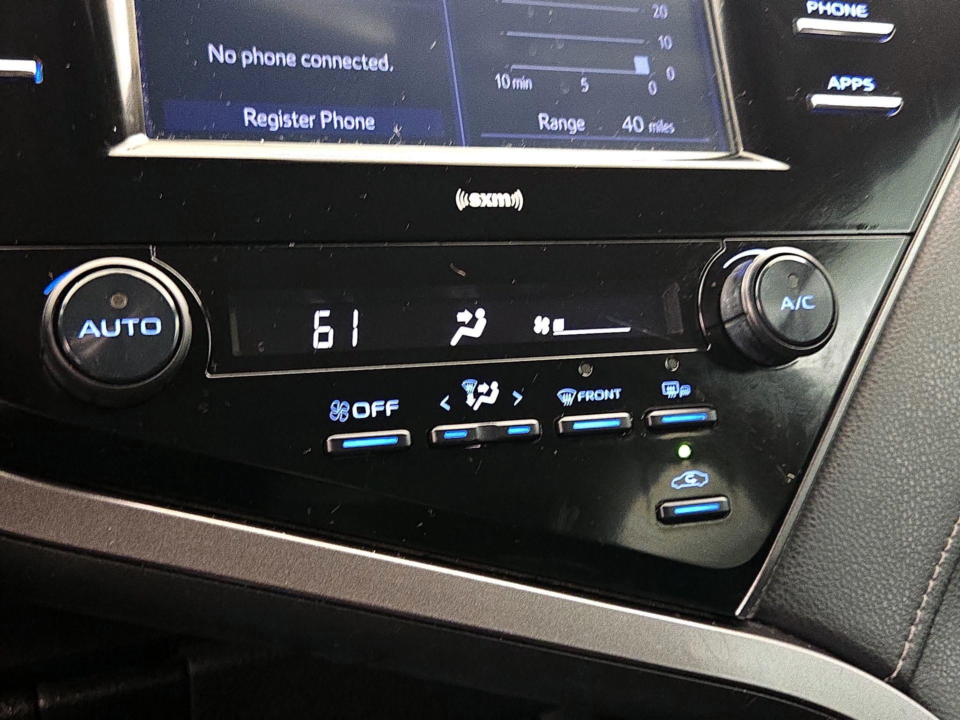 Thumbnail: 2020 Toyota Camry - 16