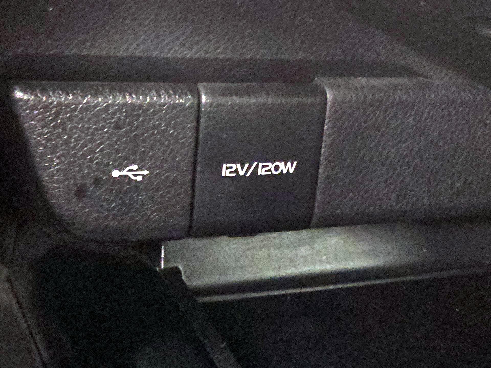 Thumbnail: 2020 Toyota Camry - 18