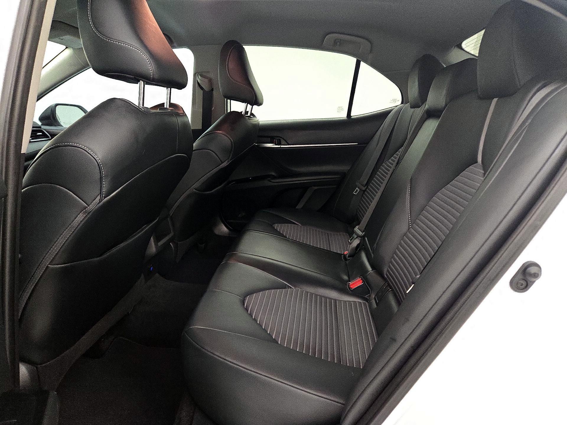 Thumbnail: 2020 Toyota Camry - 19