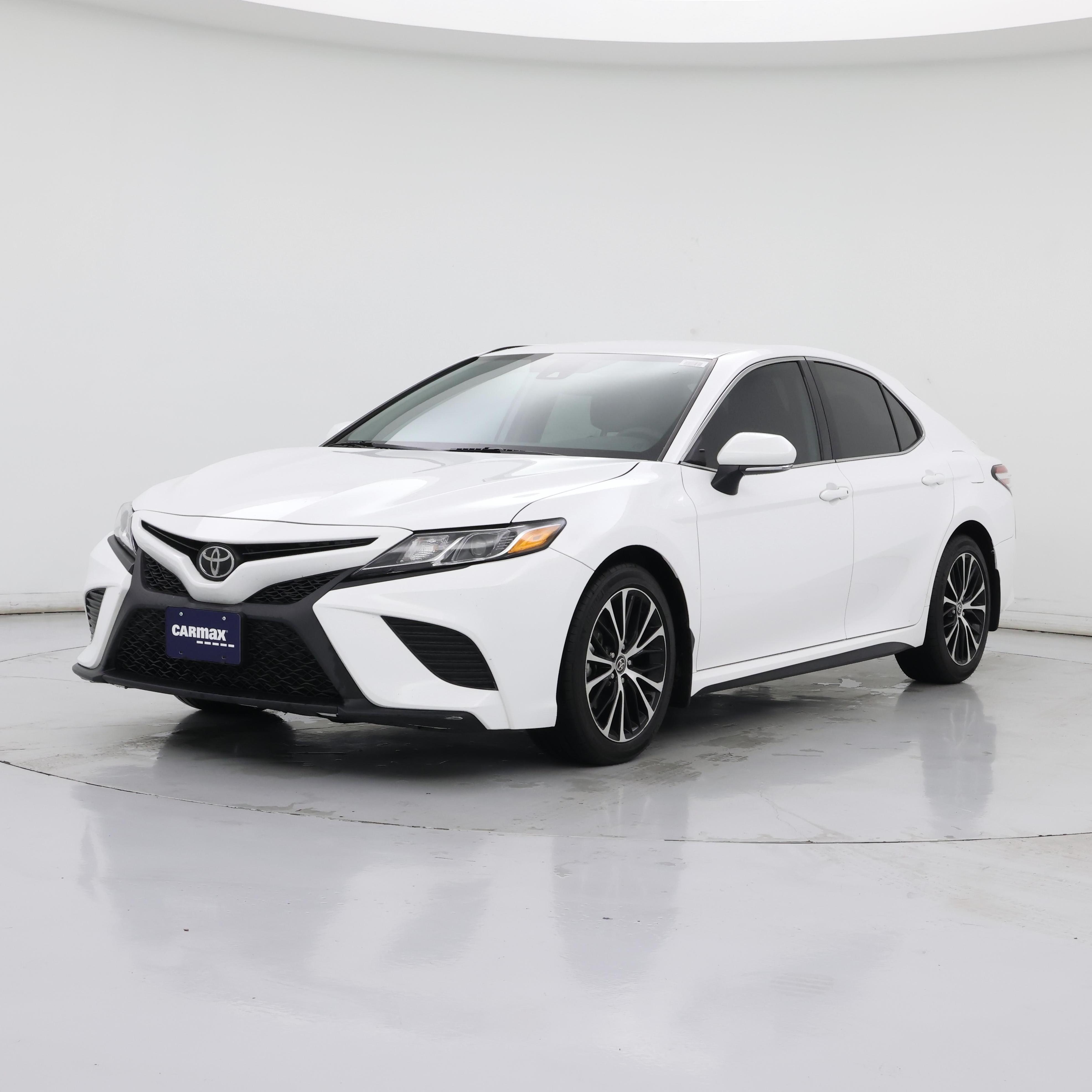 Thumbnail: 2020 Toyota Camry - 4