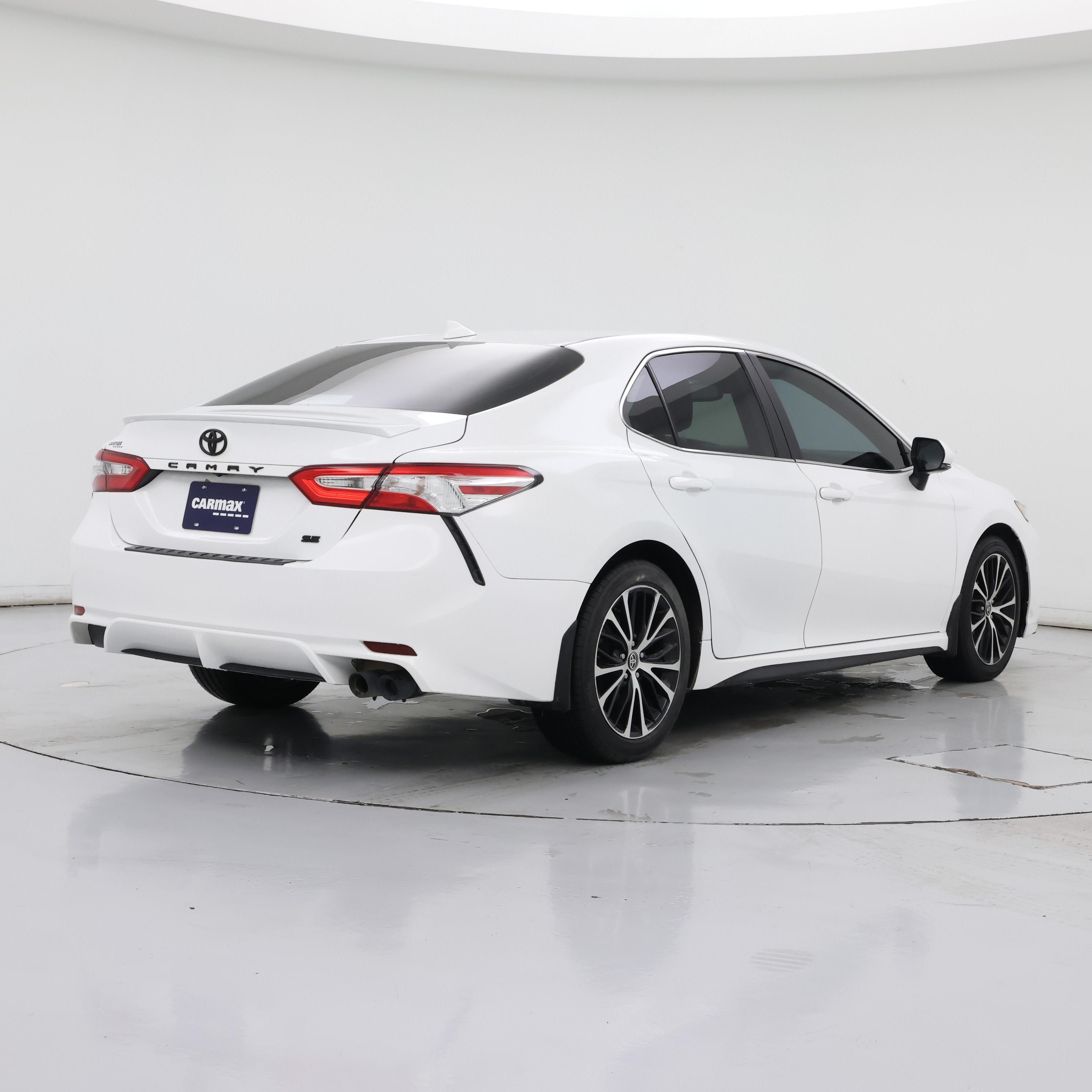 Thumbnail: 2020 Toyota Camry - 8