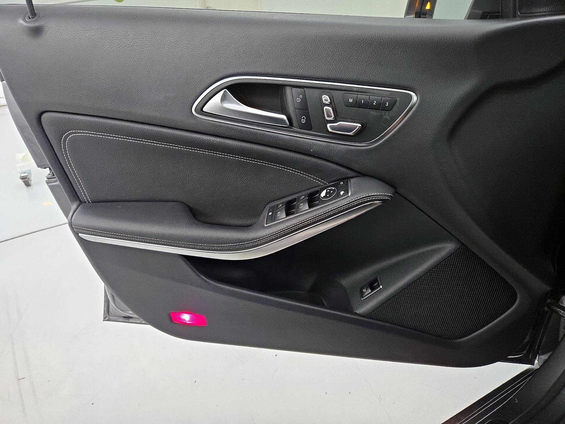 Thumbnail: 2018 Mercedes-Benz CLA - 12