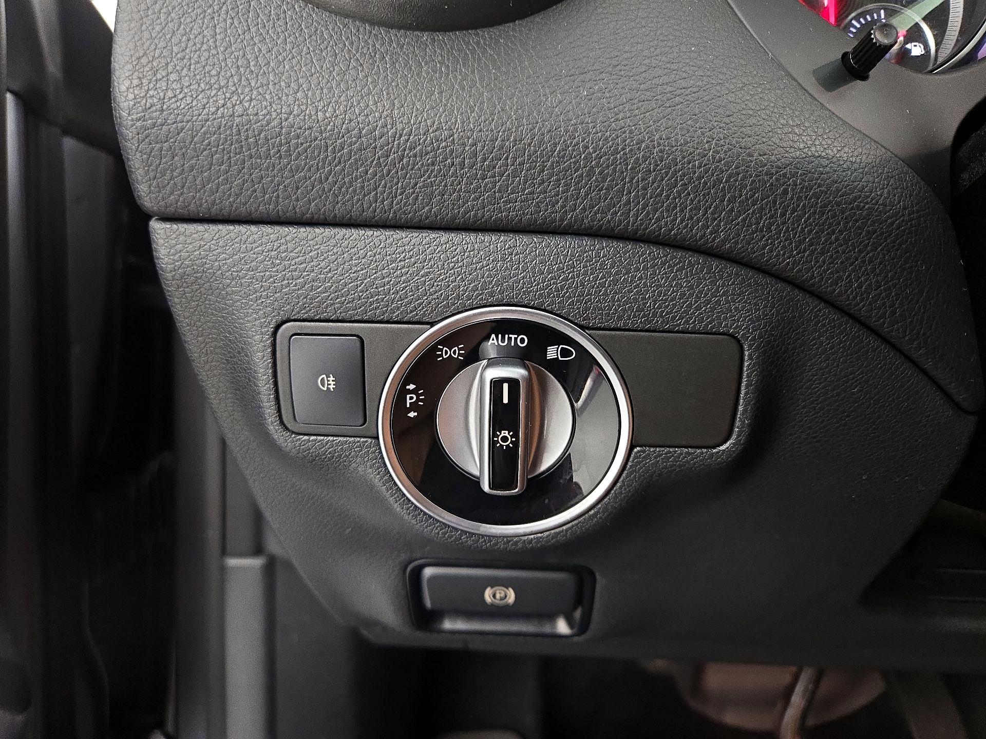 Thumbnail: 2018 Mercedes-Benz CLA - 13