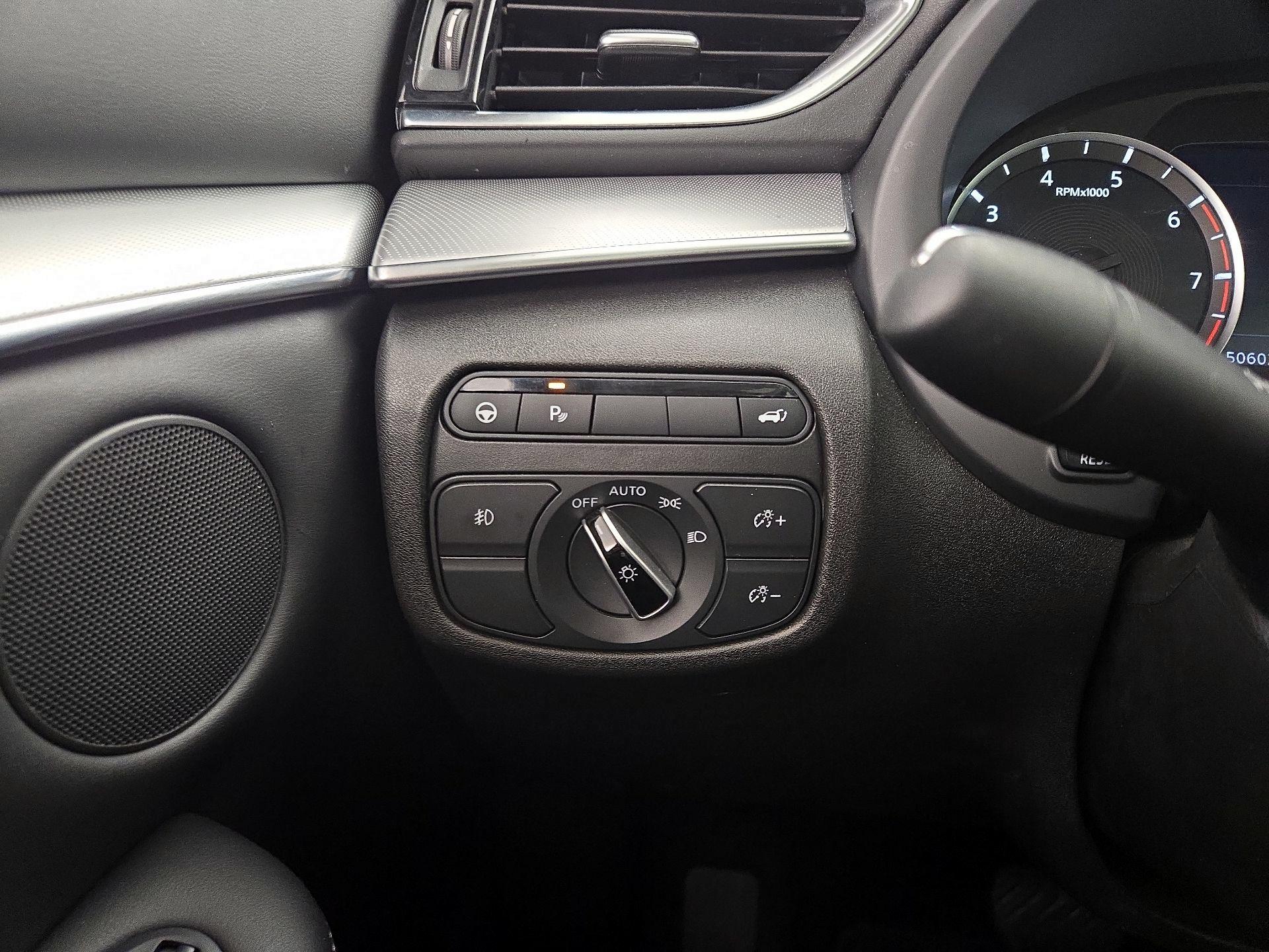 Thumbnail: 2021 INFINITI QX50 - 13