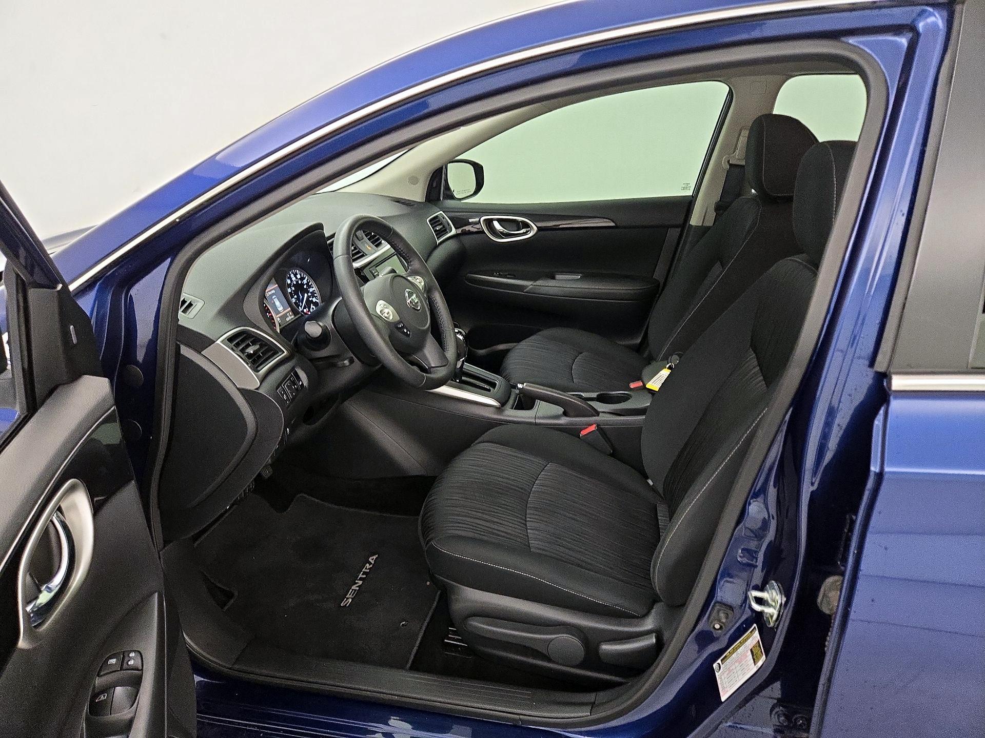 Thumbnail: 2019 Nissan Sentra - 11