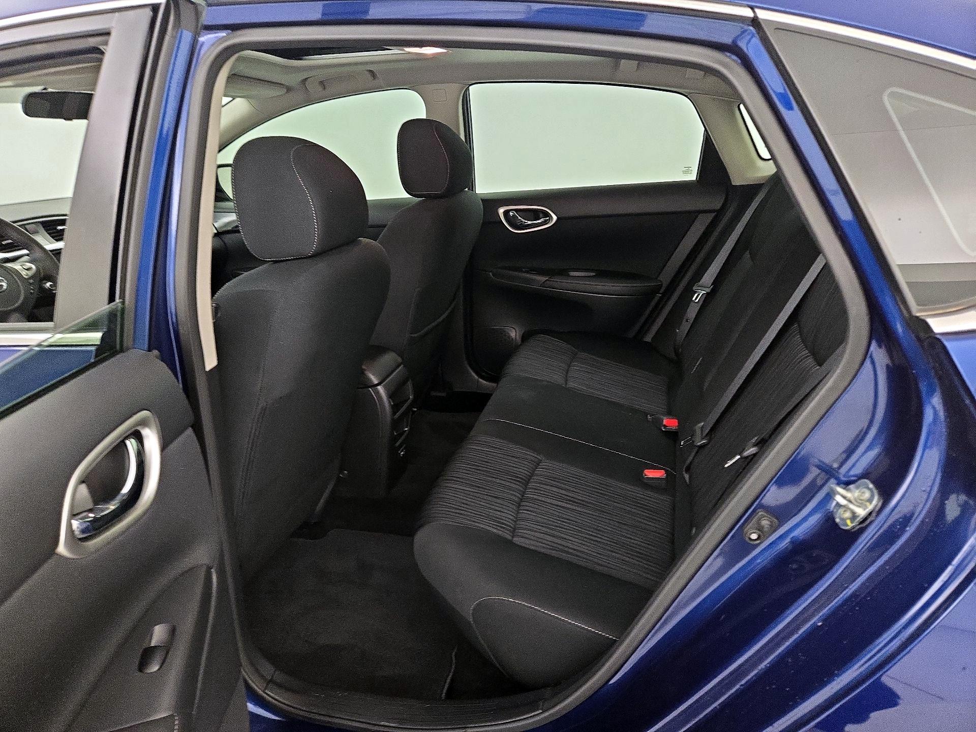 Thumbnail: 2019 Nissan Sentra - 20