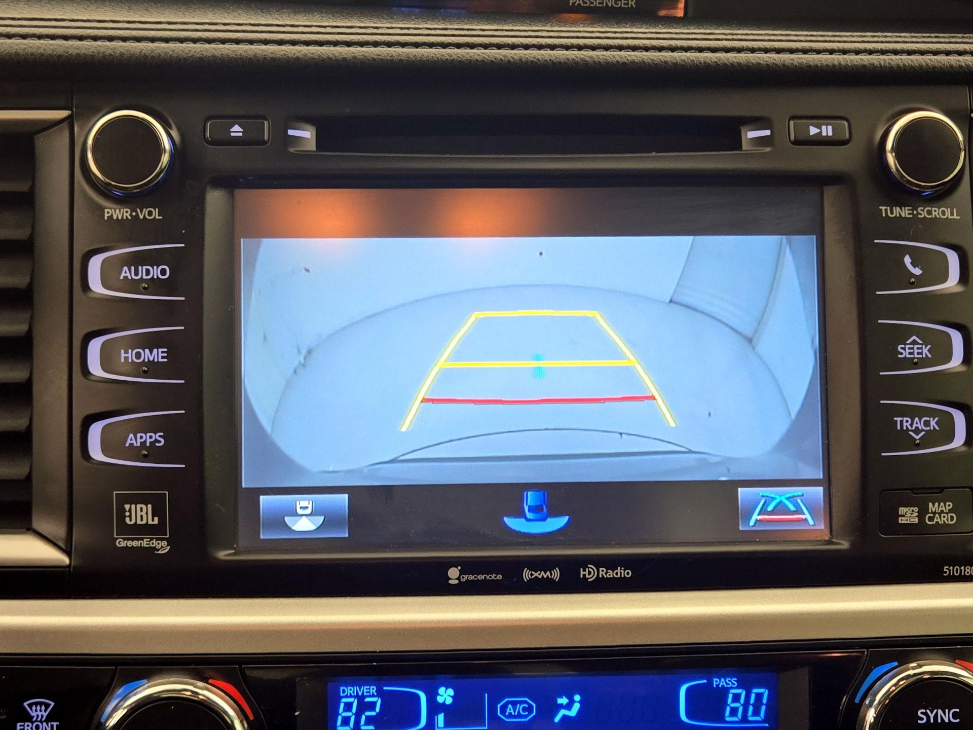 Thumbnail: 2018 Toyota Highlander - 14