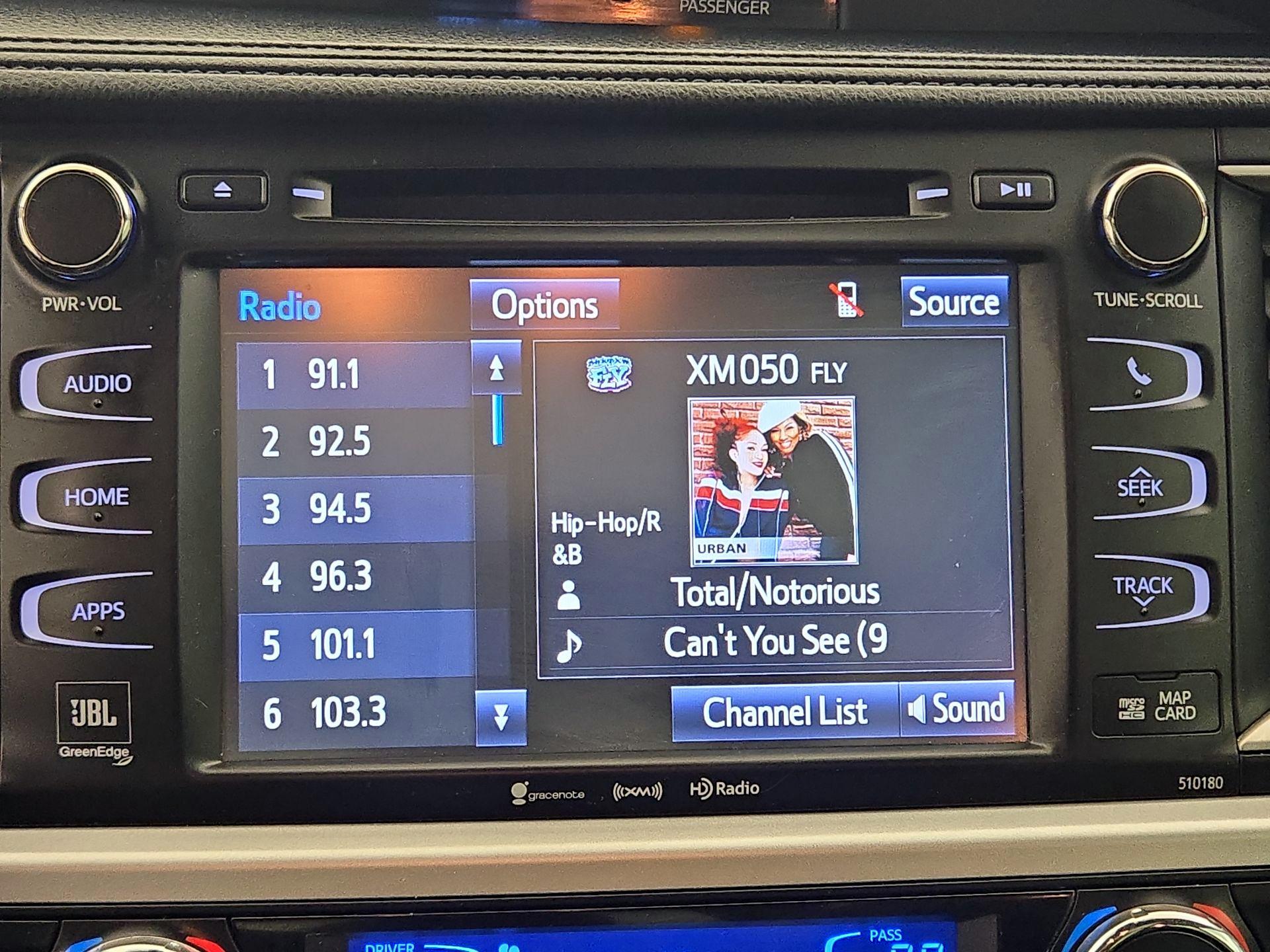 Thumbnail: 2018 Toyota Highlander - 15