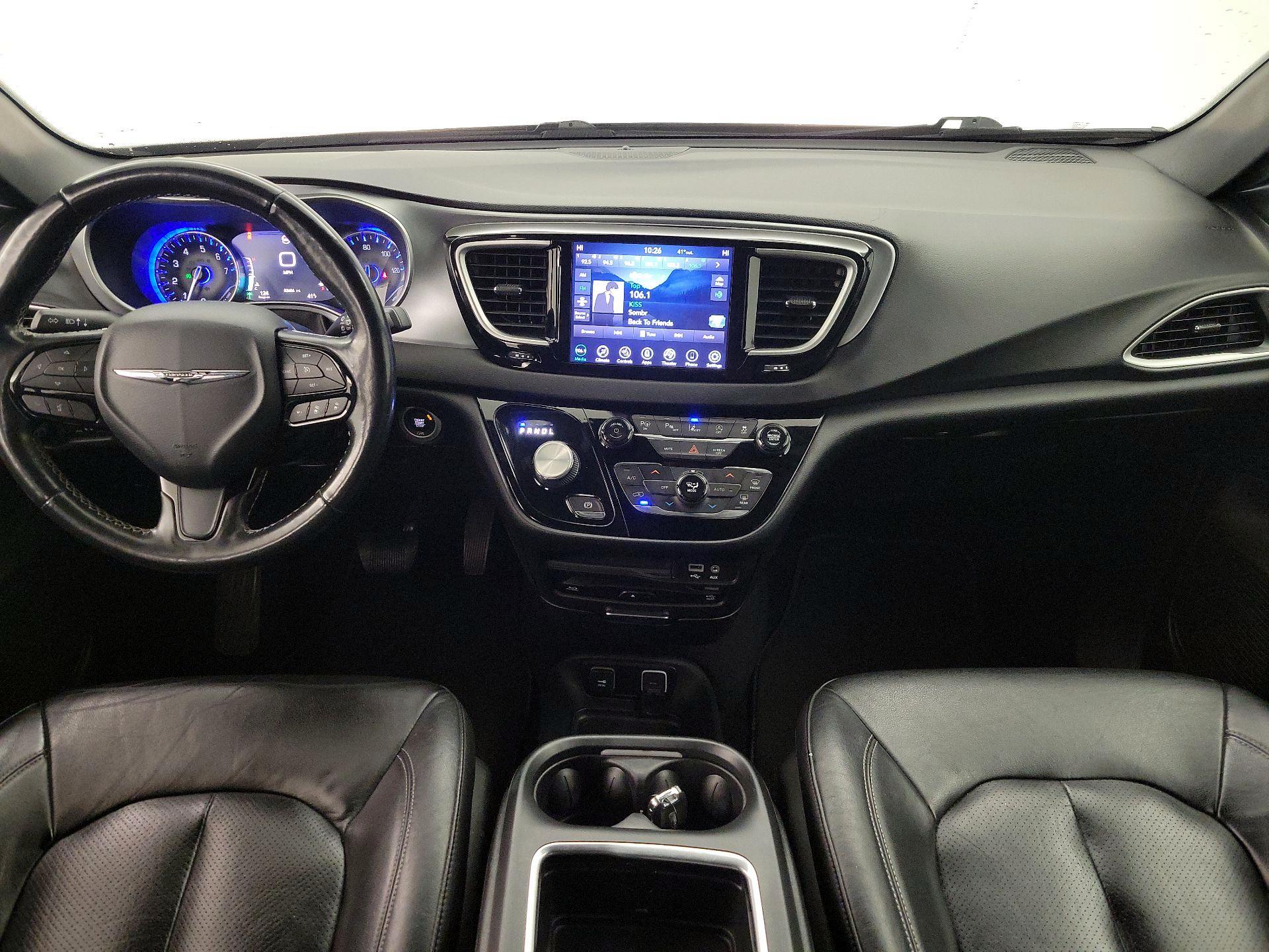 Thumbnail: 2020 Chrysler Pacifica - 9