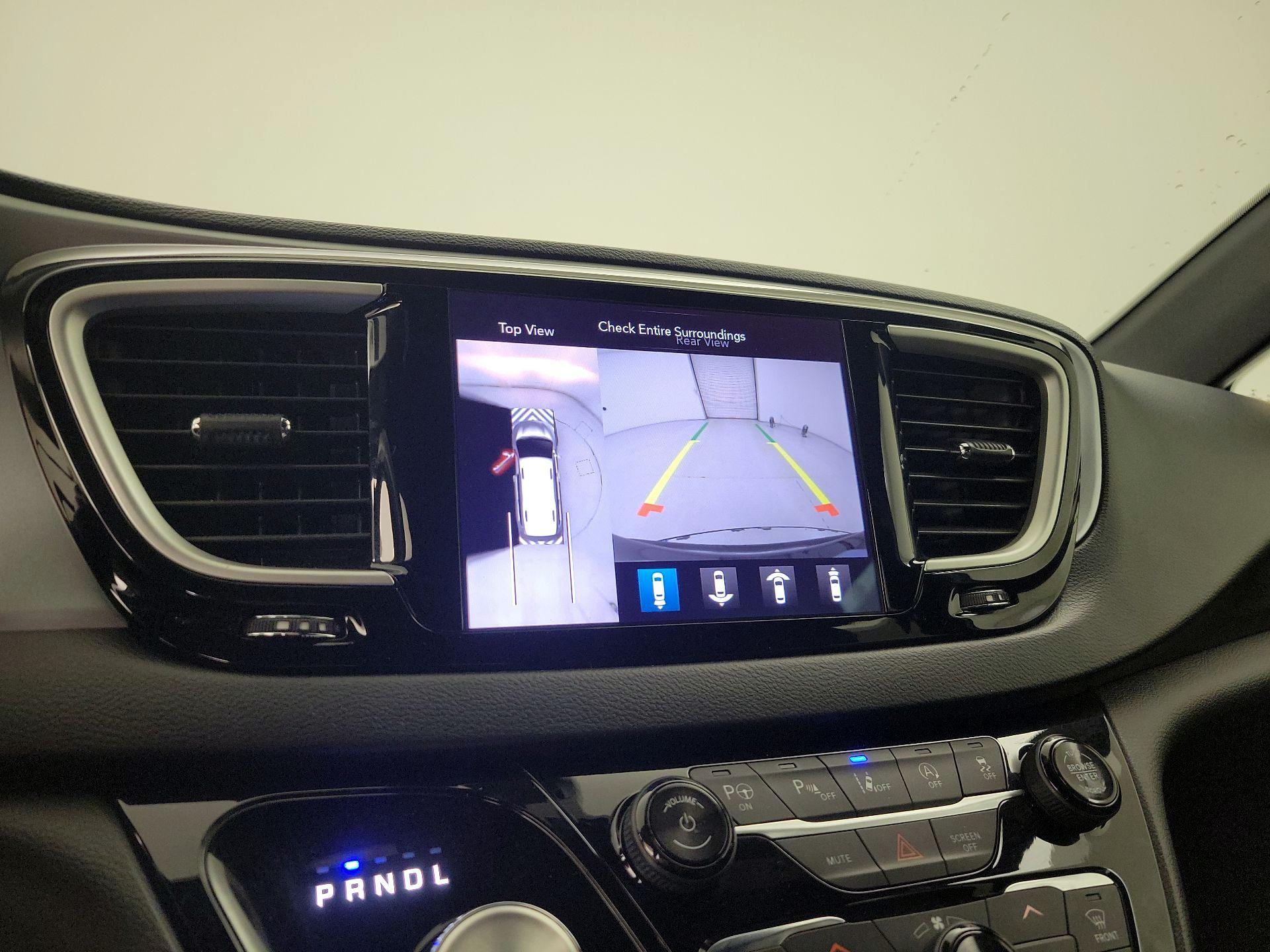 Thumbnail: 2020 Chrysler Pacifica - 14