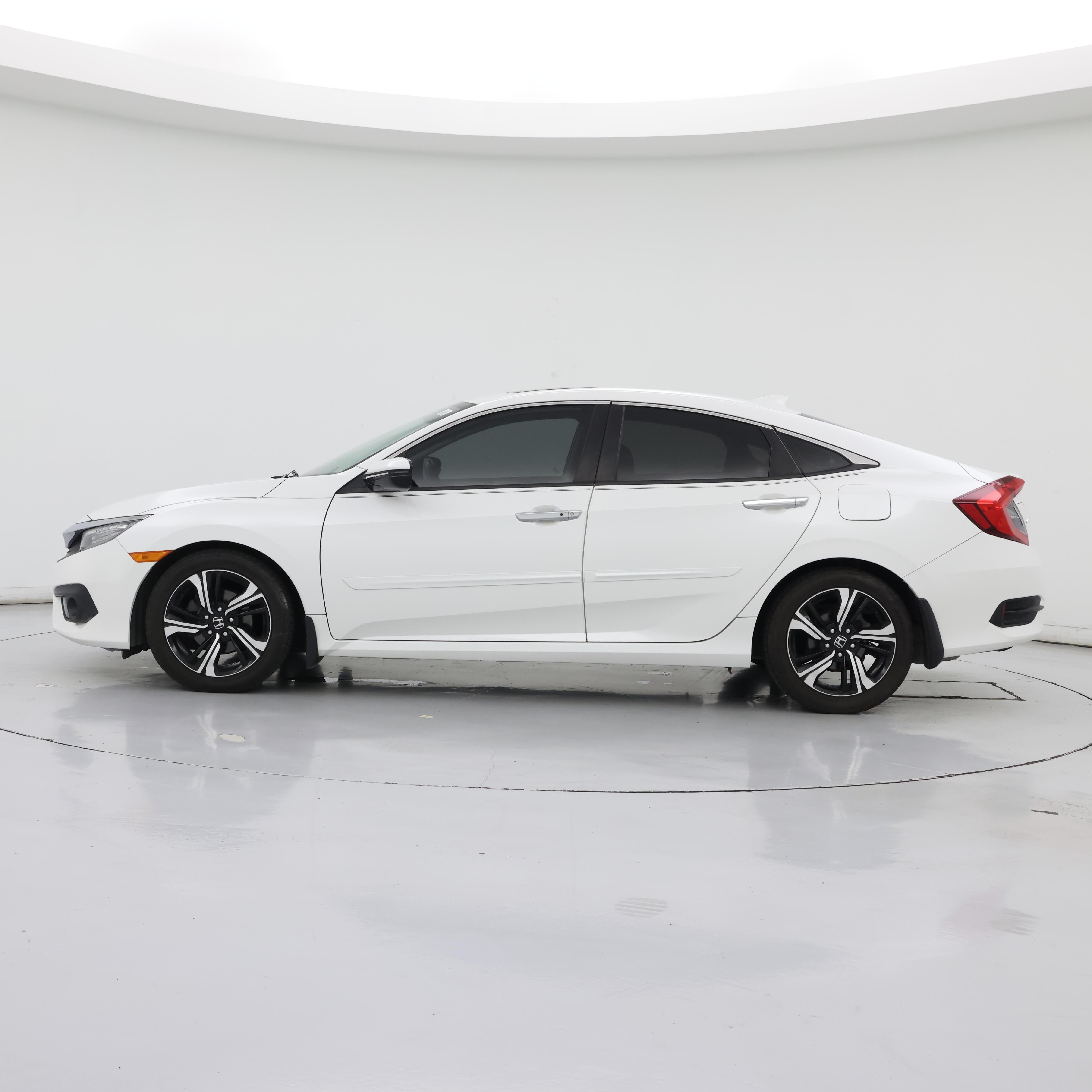 Thumbnail: 2017 Honda Civic - 3