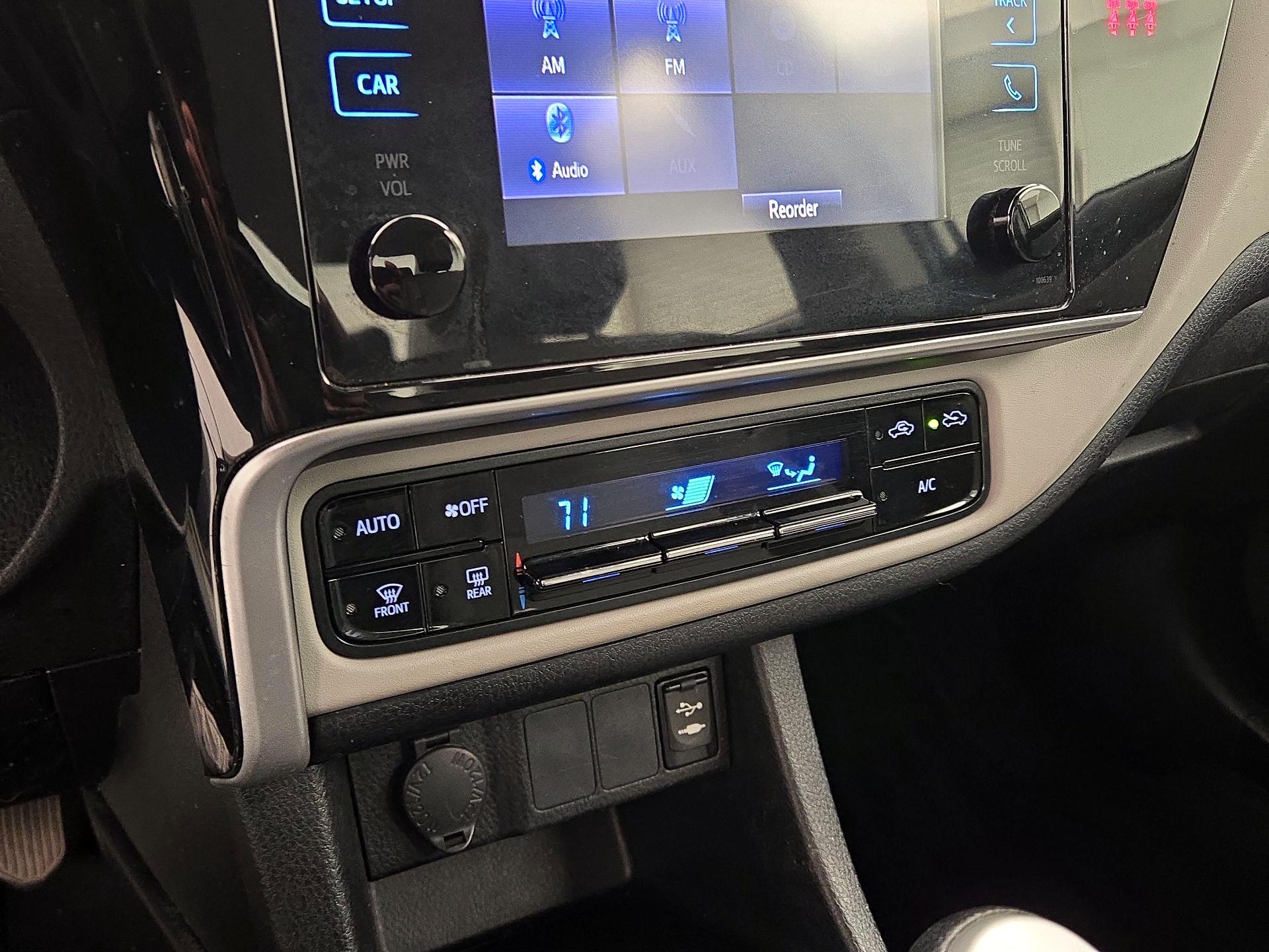 Thumbnail: 2019 Toyota Corolla - 16