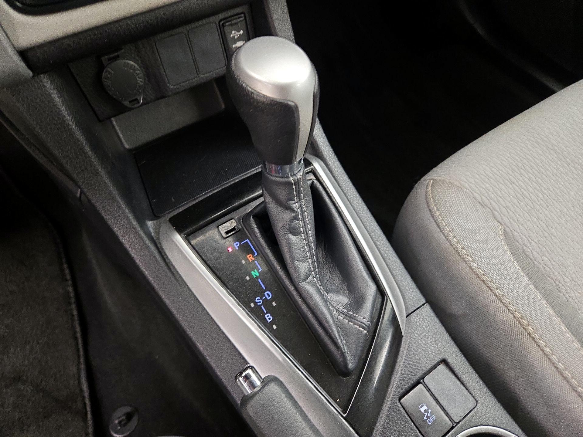 Thumbnail: 2019 Toyota Corolla - 17