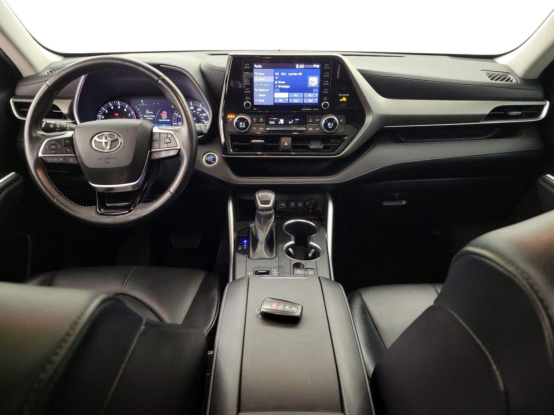 Thumbnail: 2021 Toyota Highlander - 9