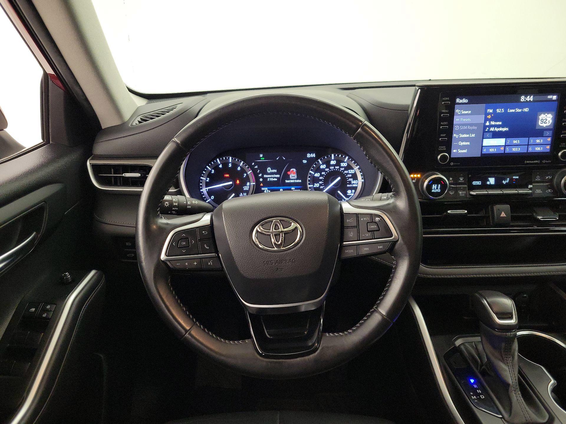 Thumbnail: 2021 Toyota Highlander - 10