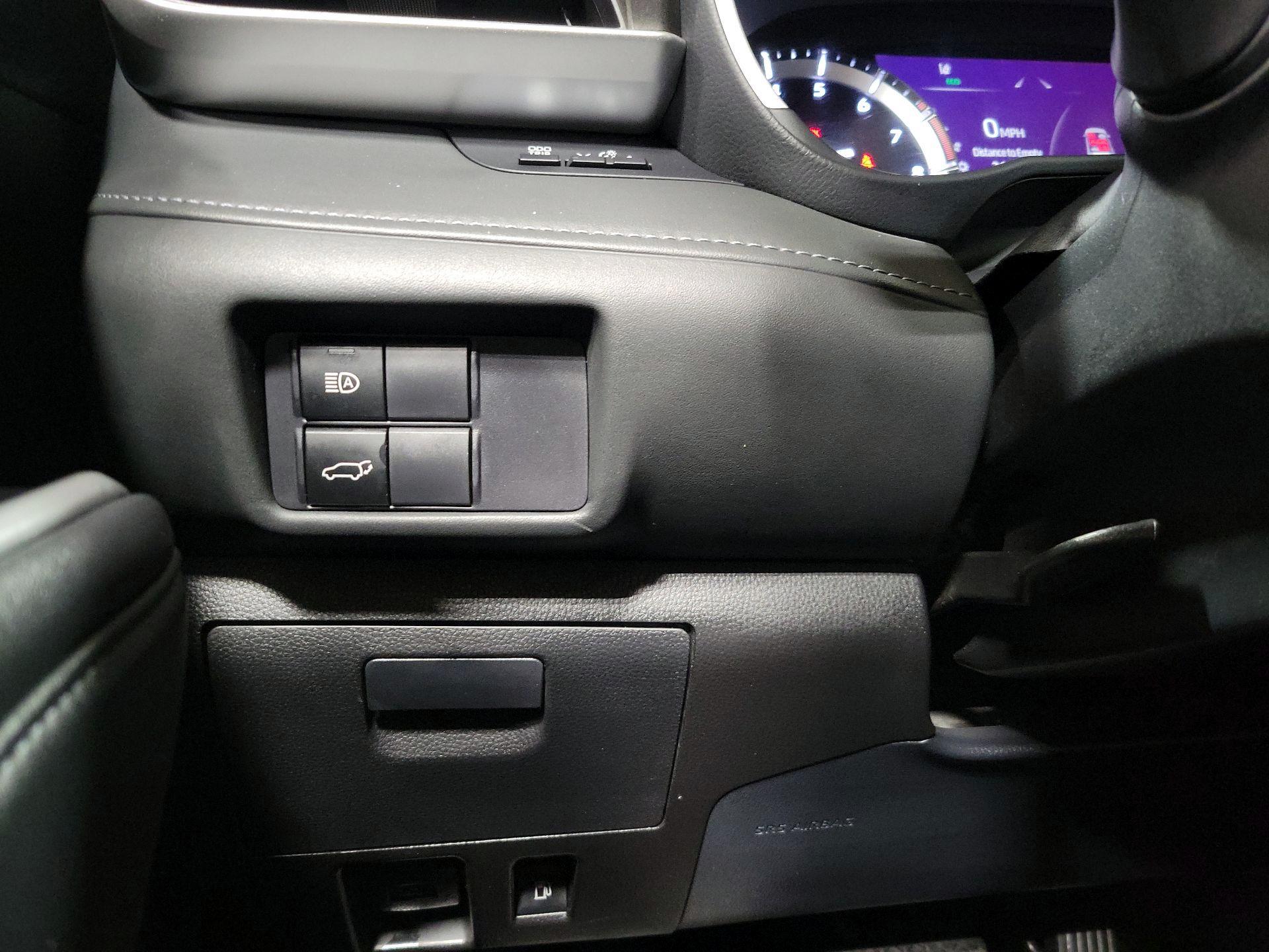 Thumbnail: 2021 Toyota Highlander - 13