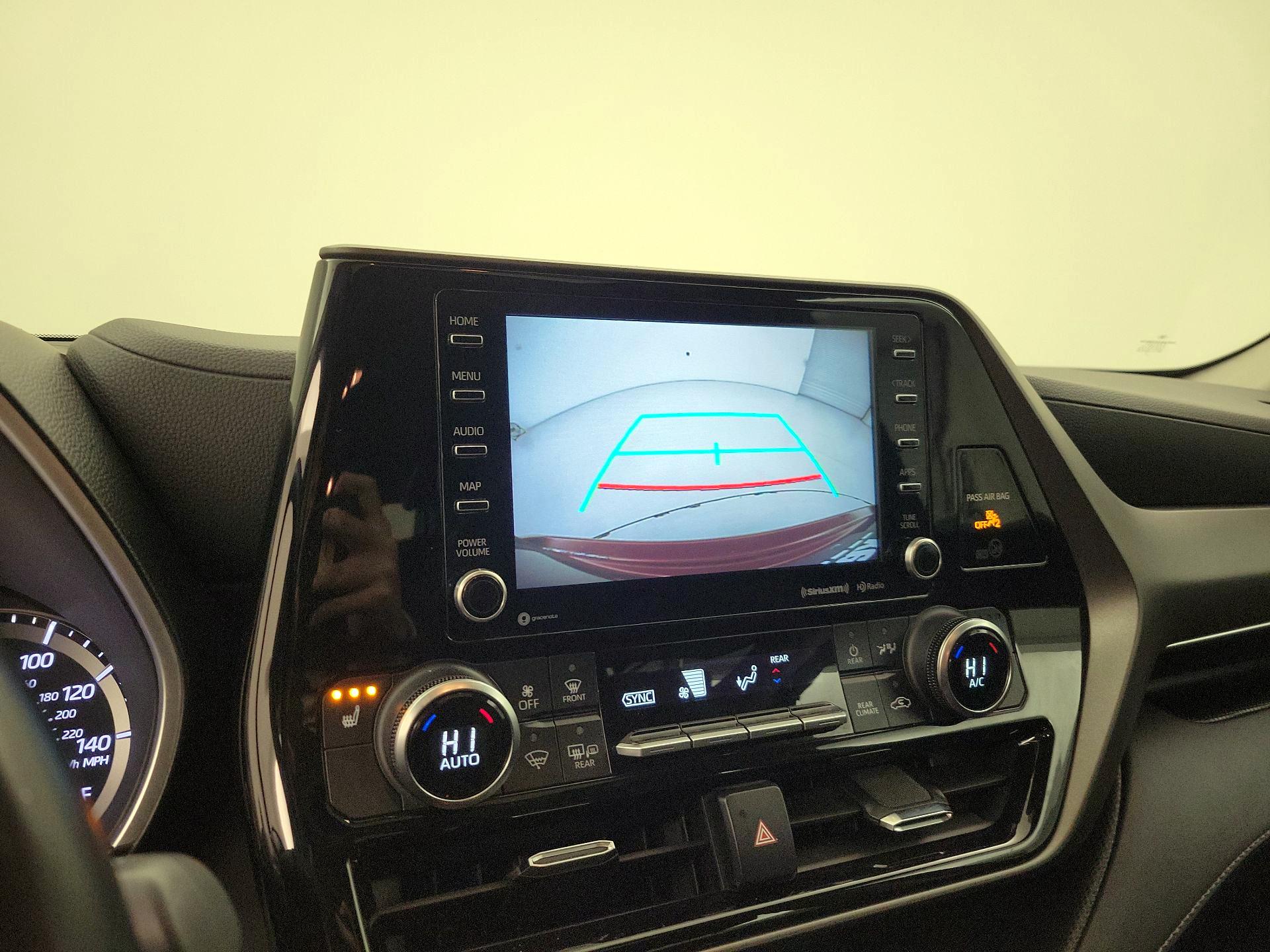 Thumbnail: 2021 Toyota Highlander - 14