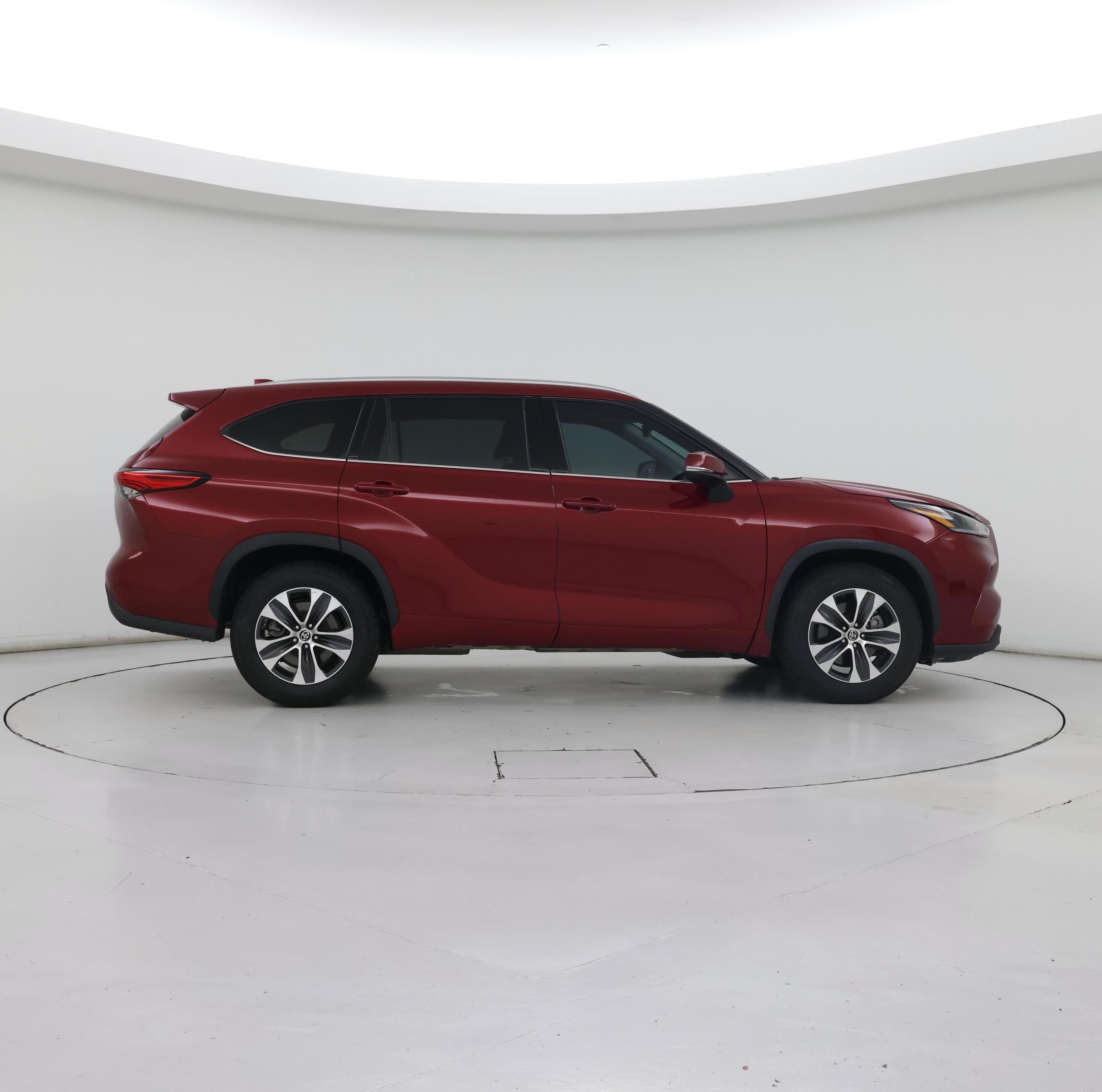 Thumbnail: 2021 Toyota Highlander - 7