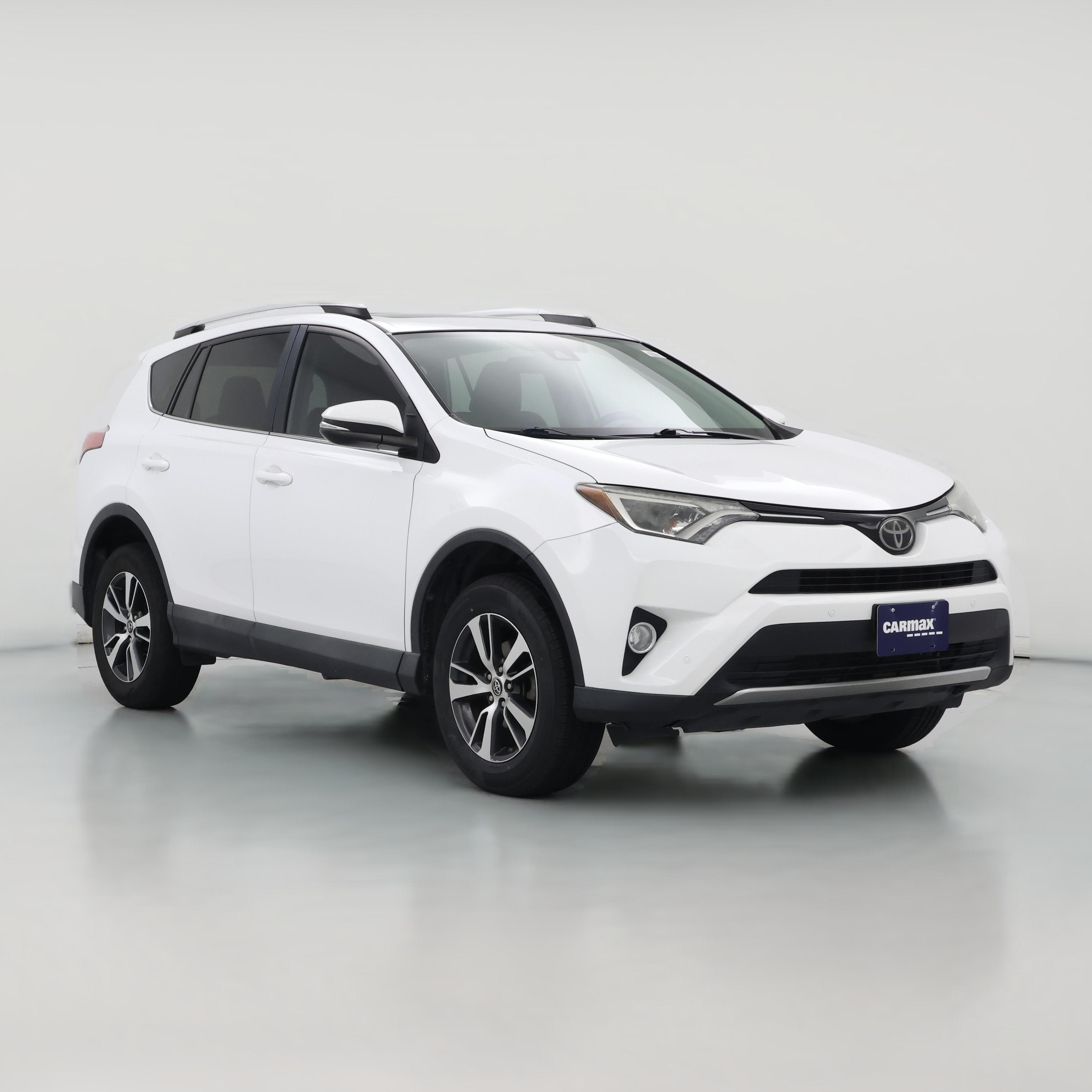 Thumbnail: 2016 Toyota RAV4 - 1