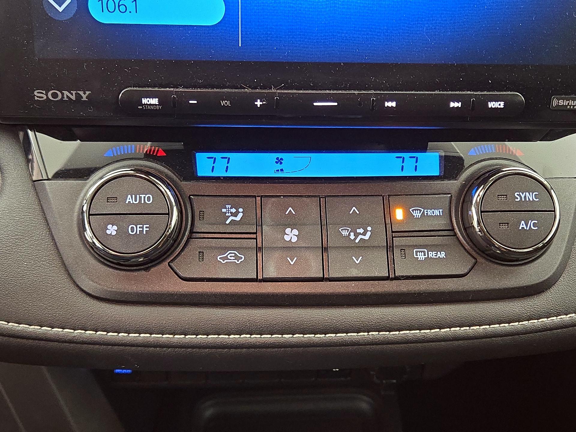 Thumbnail: 2016 Toyota RAV4 - 16