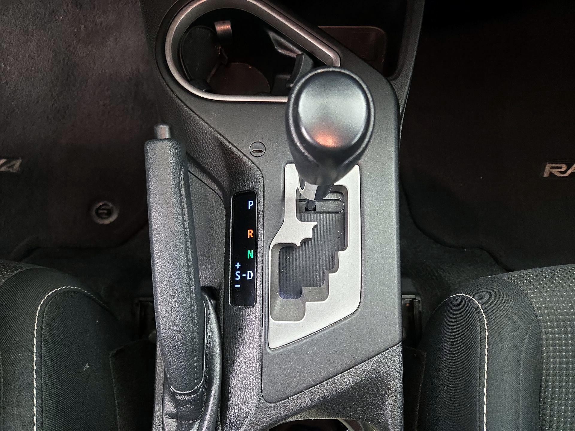 Thumbnail: 2016 Toyota RAV4 - 17