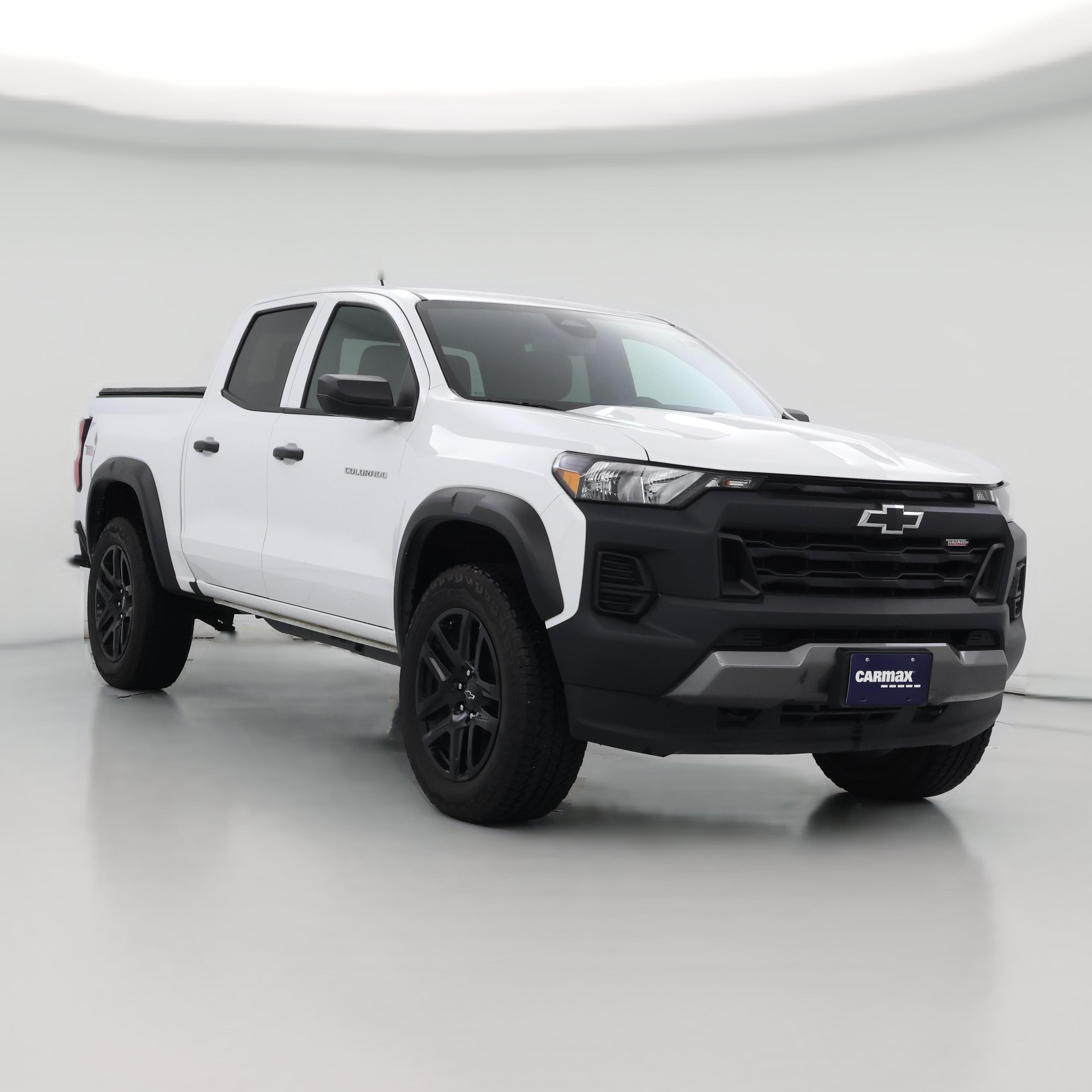 Thumbnail: 2023 Chevrolet Colorado - 1