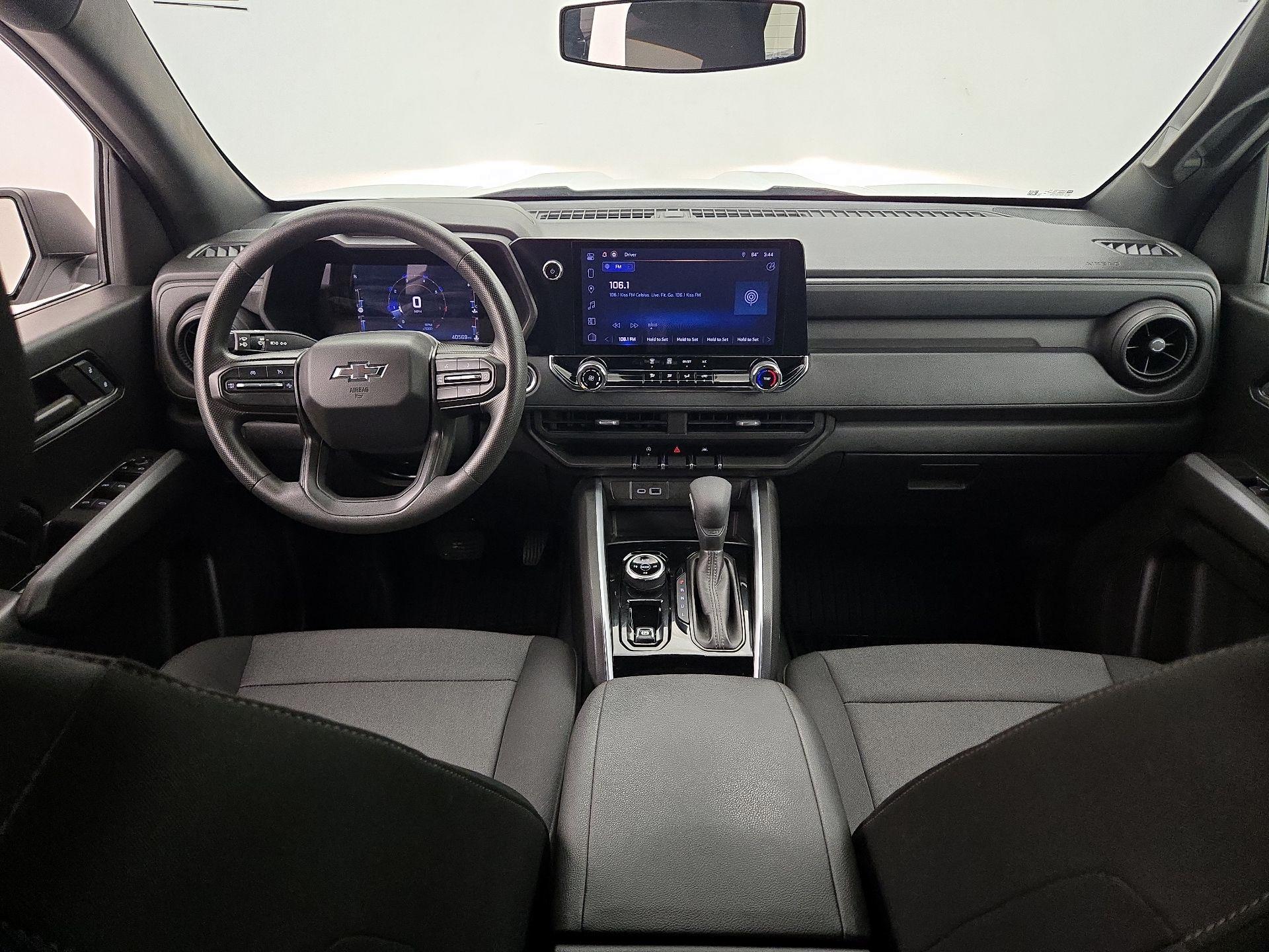 Thumbnail: 2023 Chevrolet Colorado - 9