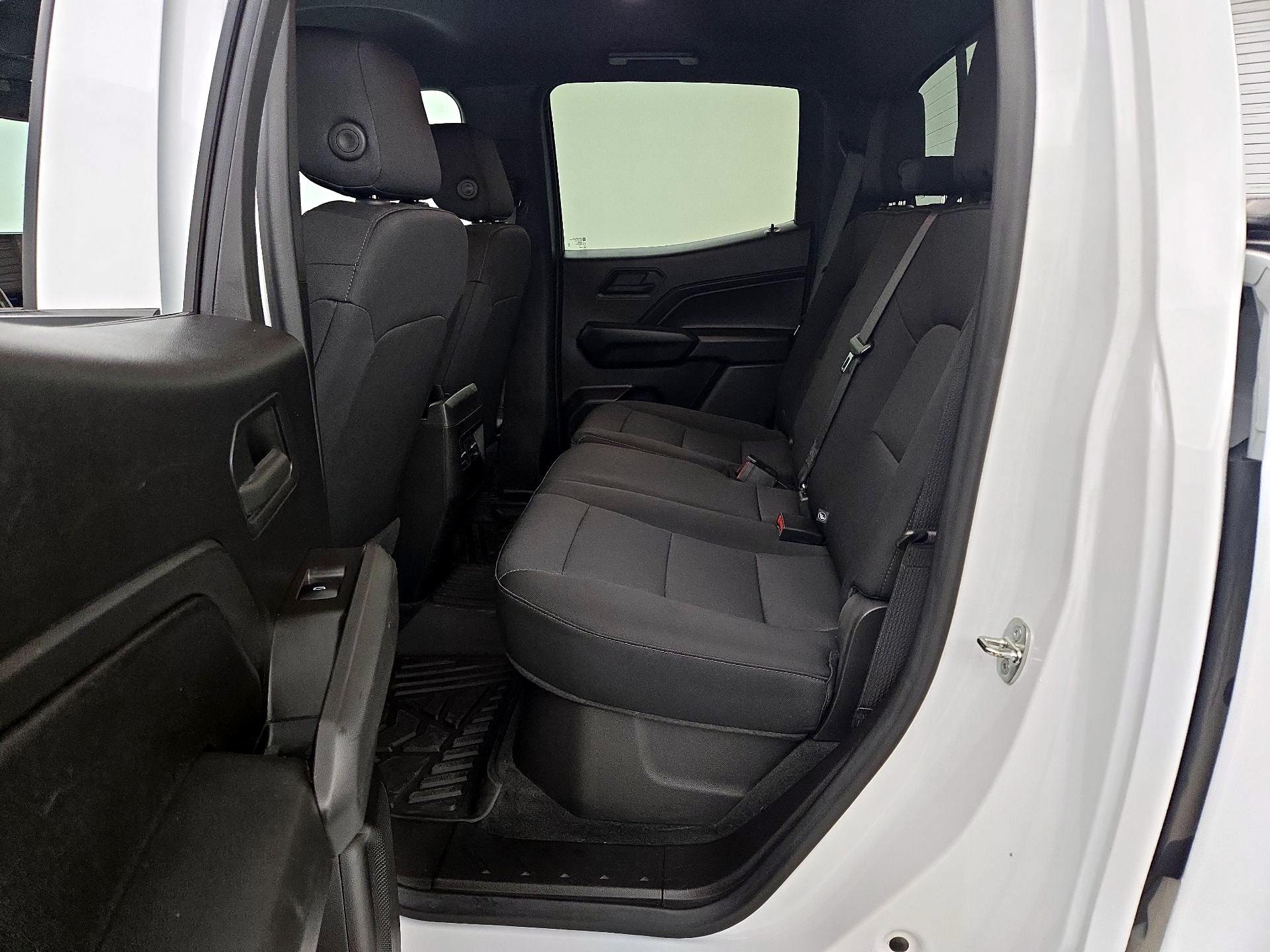 Thumbnail: 2023 Chevrolet Colorado - 19