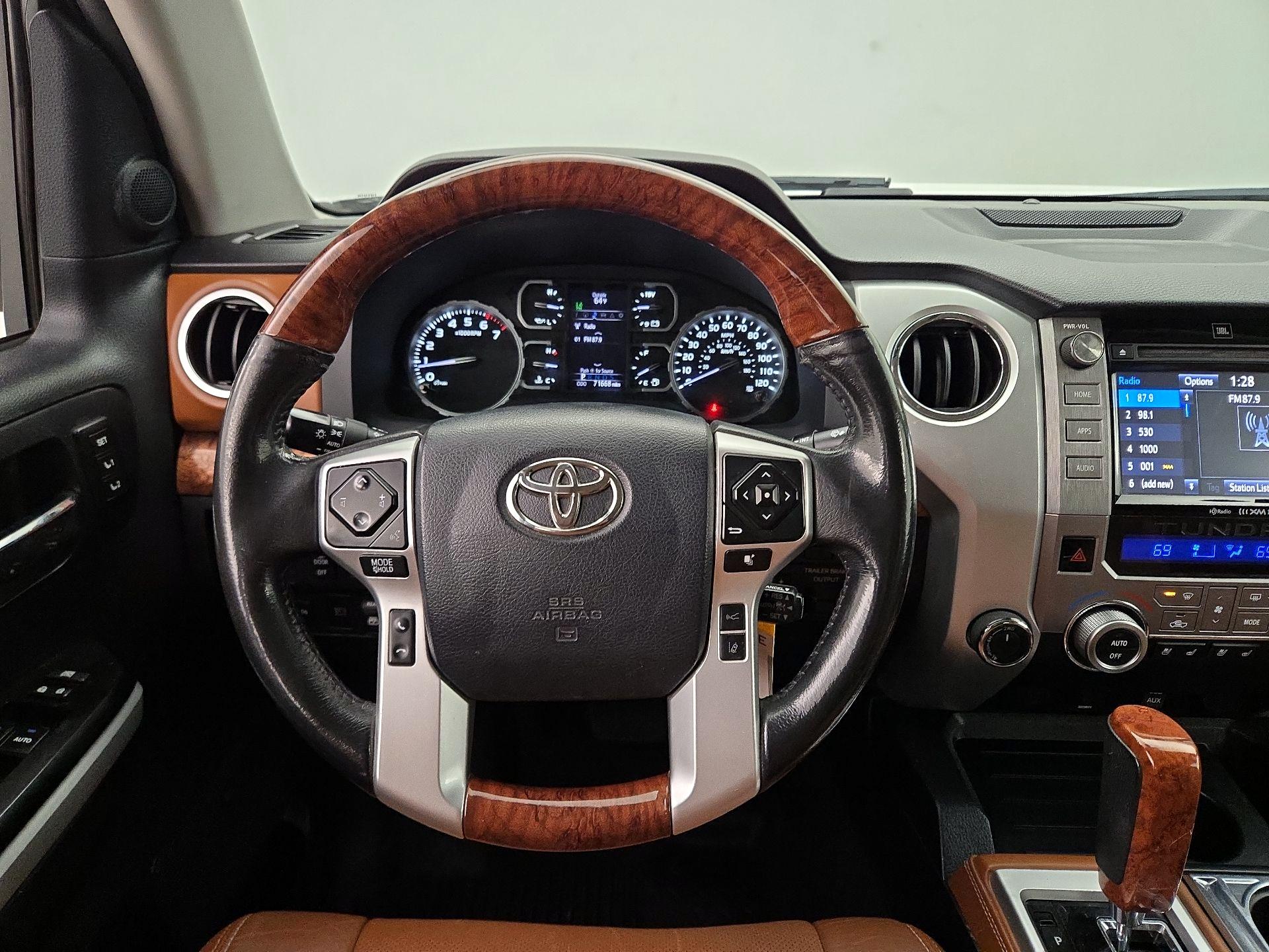 Thumbnail: 2019 Toyota Tundra - 10