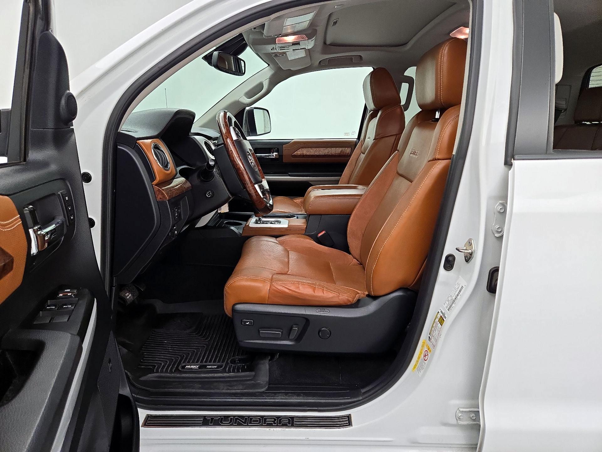 Thumbnail: 2019 Toyota Tundra - 11