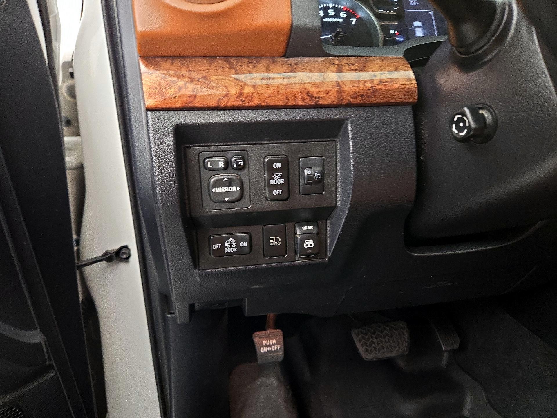 Thumbnail: 2019 Toyota Tundra - 13