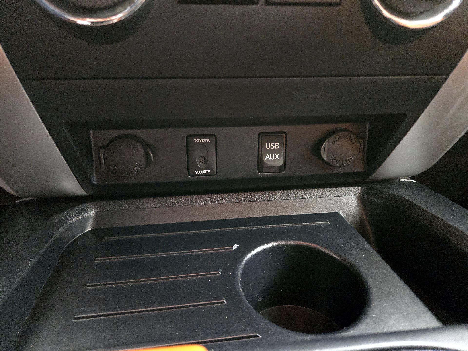 Thumbnail: 2019 Toyota Tundra - 18