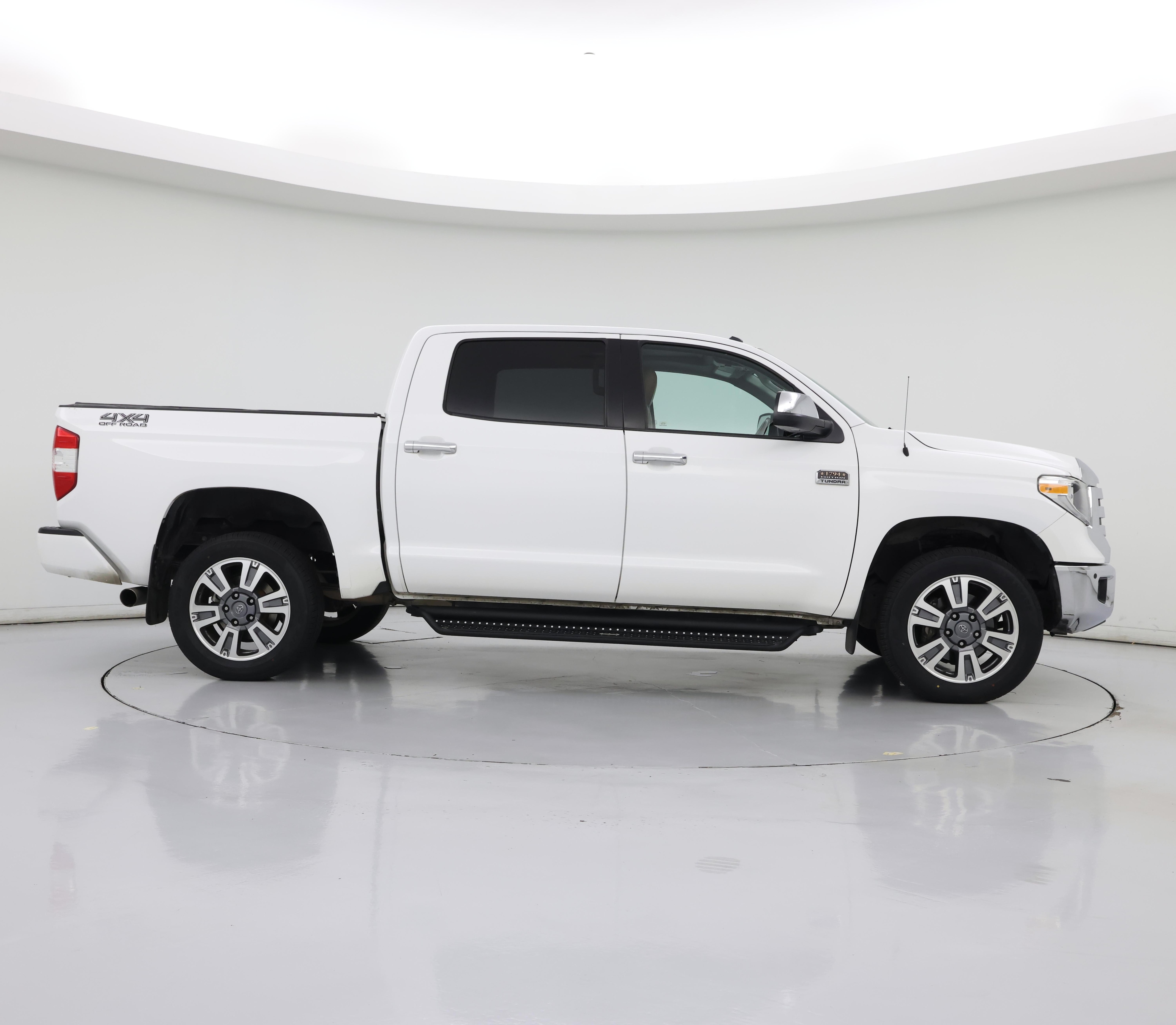 Thumbnail: 2019 Toyota Tundra - 7