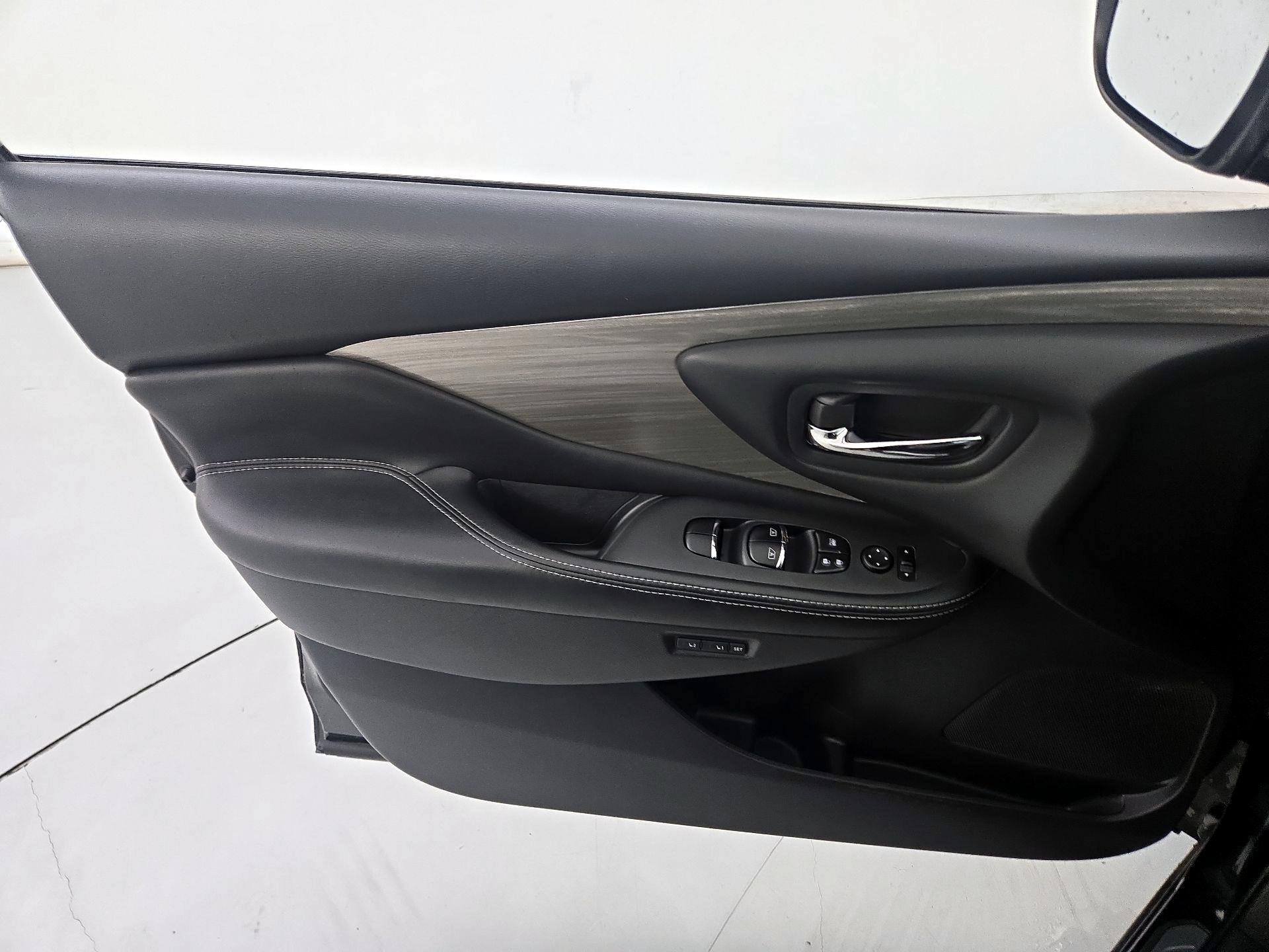 Thumbnail: 2017 Nissan Murano - 12